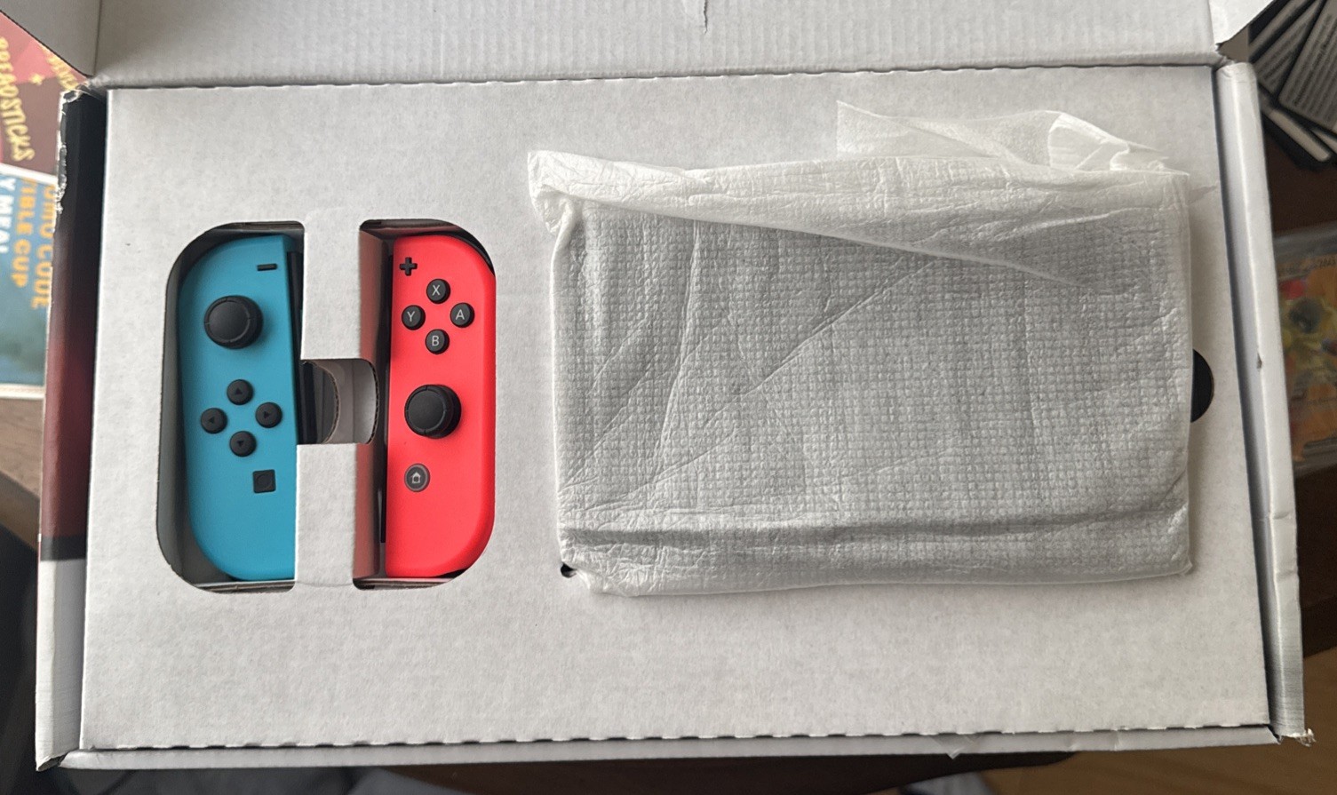 Nintendo Switch Console Neon Blue & Red HAC-001 POTENTIALLY UNPATCHED CIB