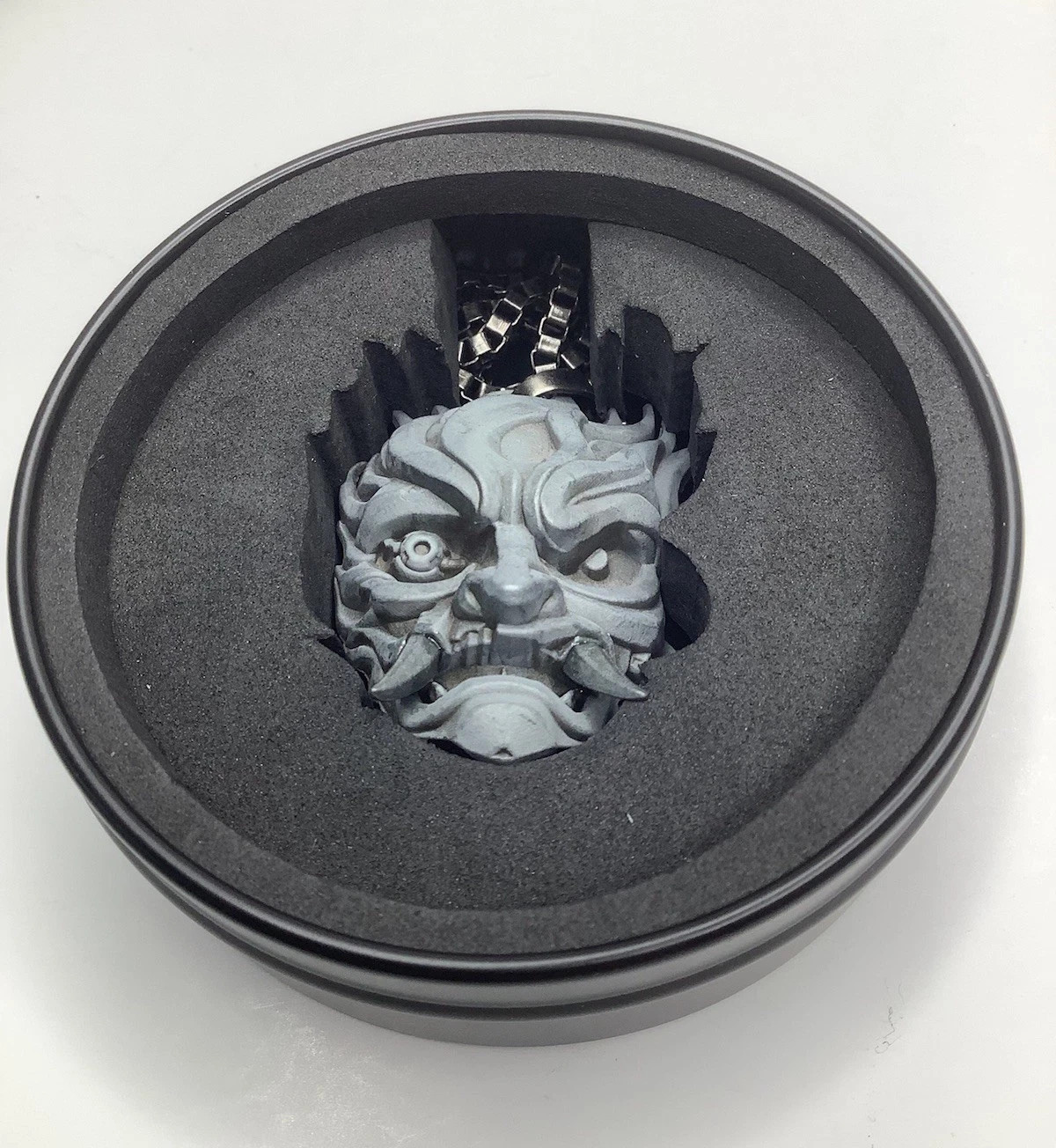 CD Projekt RED Cyberpunk 2077 Samurai Medallion Necklace Collectible Limited NEW