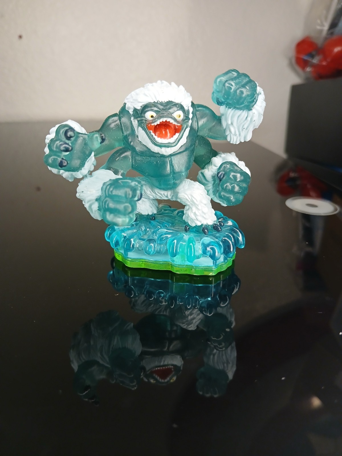 Skylanders Spyro’s Adventure 83995888 Slam Bam Video Game Figure Activision