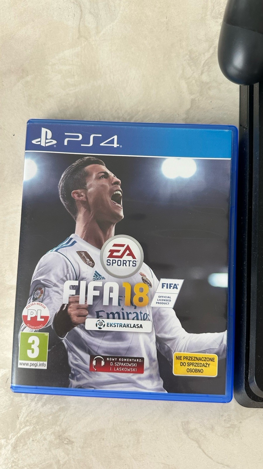 Sony PlayStation 4 Black Console Wi-Fi Capability with Controller &FIFA18