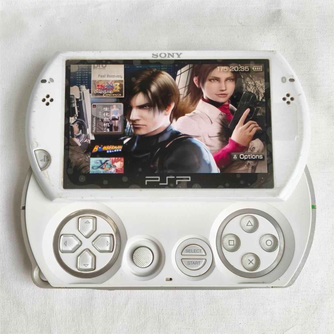 PSP GO console White with Charger PSP-N1001 New Screen with protect tested well