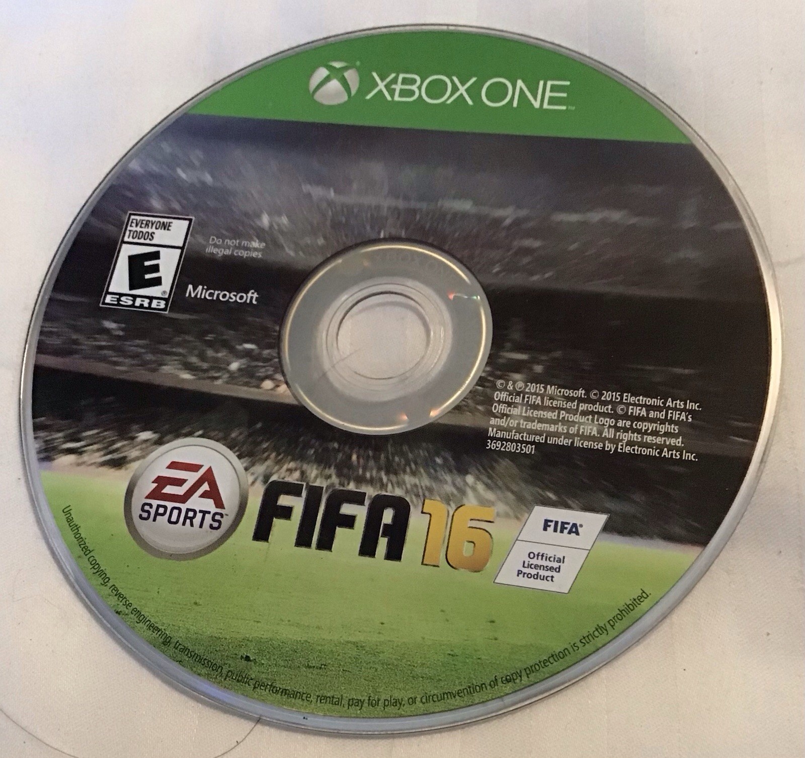 Pre Owned Working XBOX ONE FIFA 16 Lionel Messi Alex Morgan Barcelona Argentina