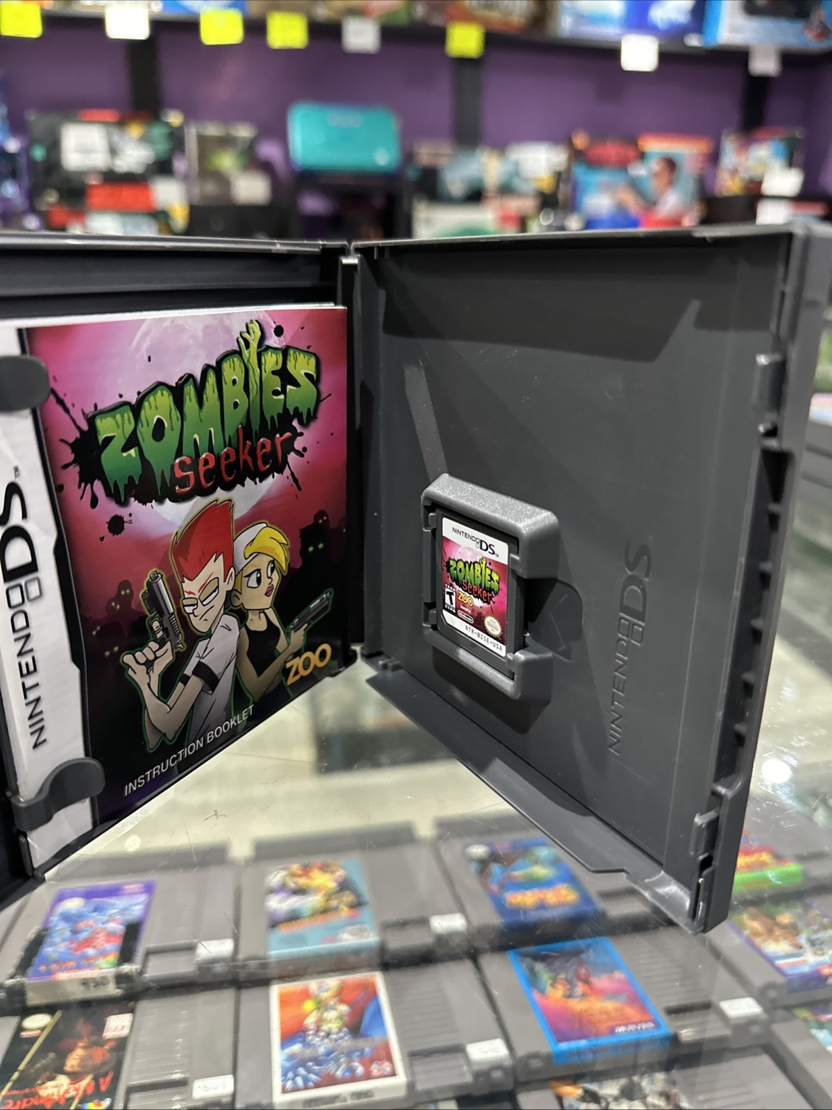 Zombies Seeker (Nintendo DS, 2011) CIB Complete Tested!