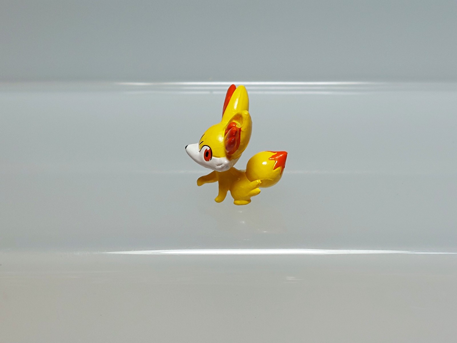 Fennekin Fokko Pokemon Keshipoke Mini Figure Ensky Toy Japan N03 0.8in