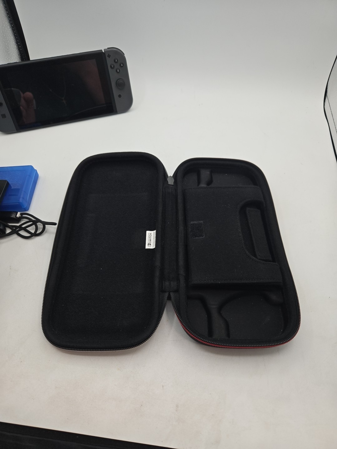 Nintendo Switch Handheld Console – Black/grey Joy-Cons – Excellent Bundle