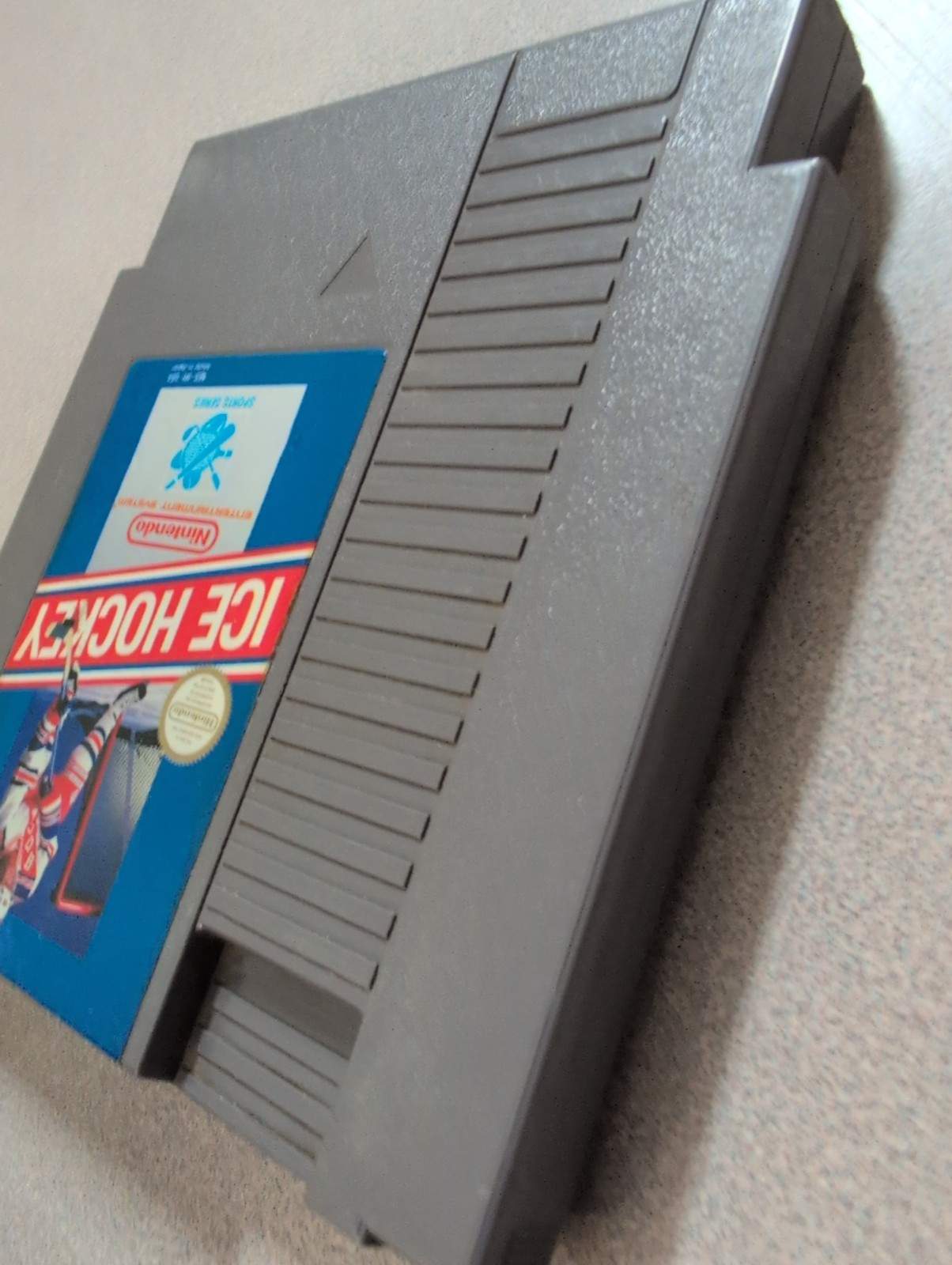 Nintendo Entertainment System NES Ice Hockey Tested Combine Ship