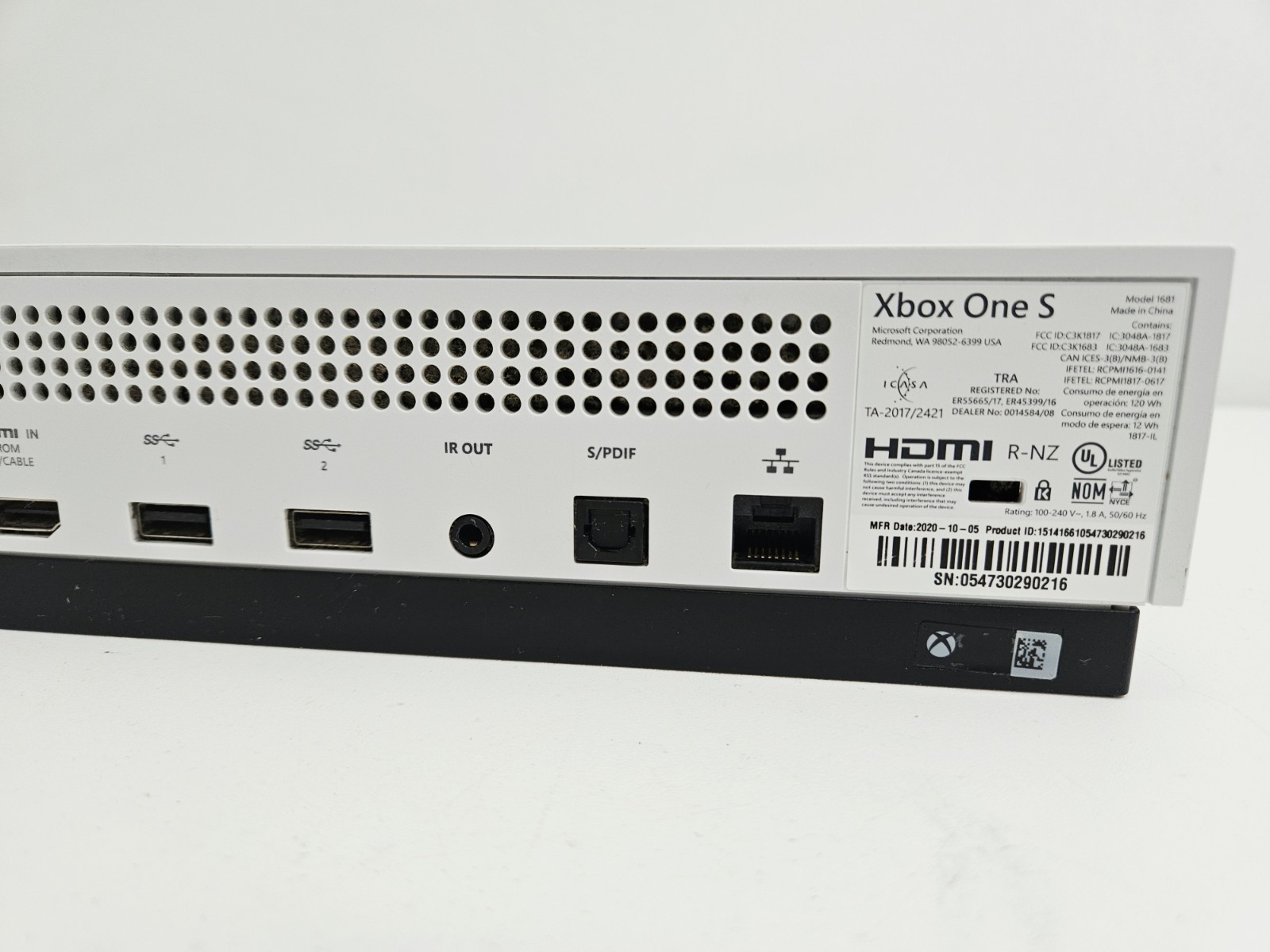 Microsoft Xbox One S 1TB White Console 4K UHD With Power Cord