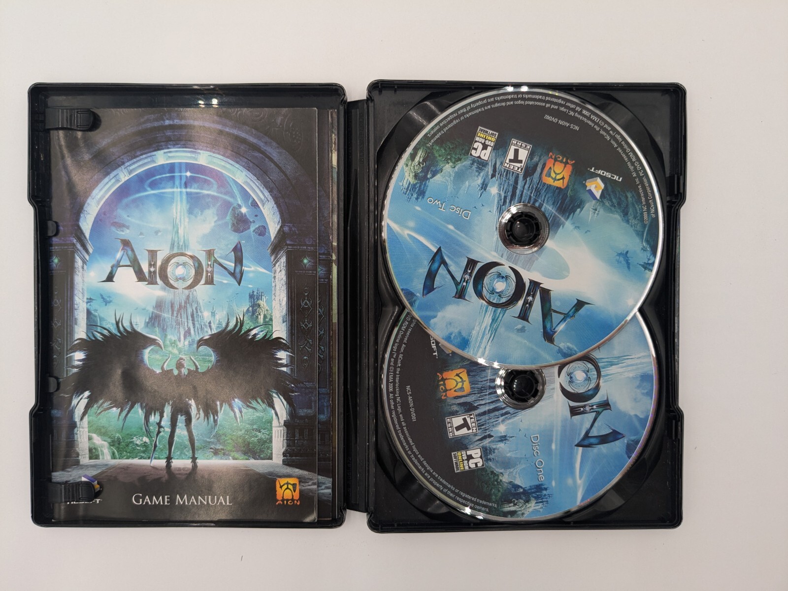 AION – PC Video Game – STEELBOOK Edition 2 Disks With Manual! Cib