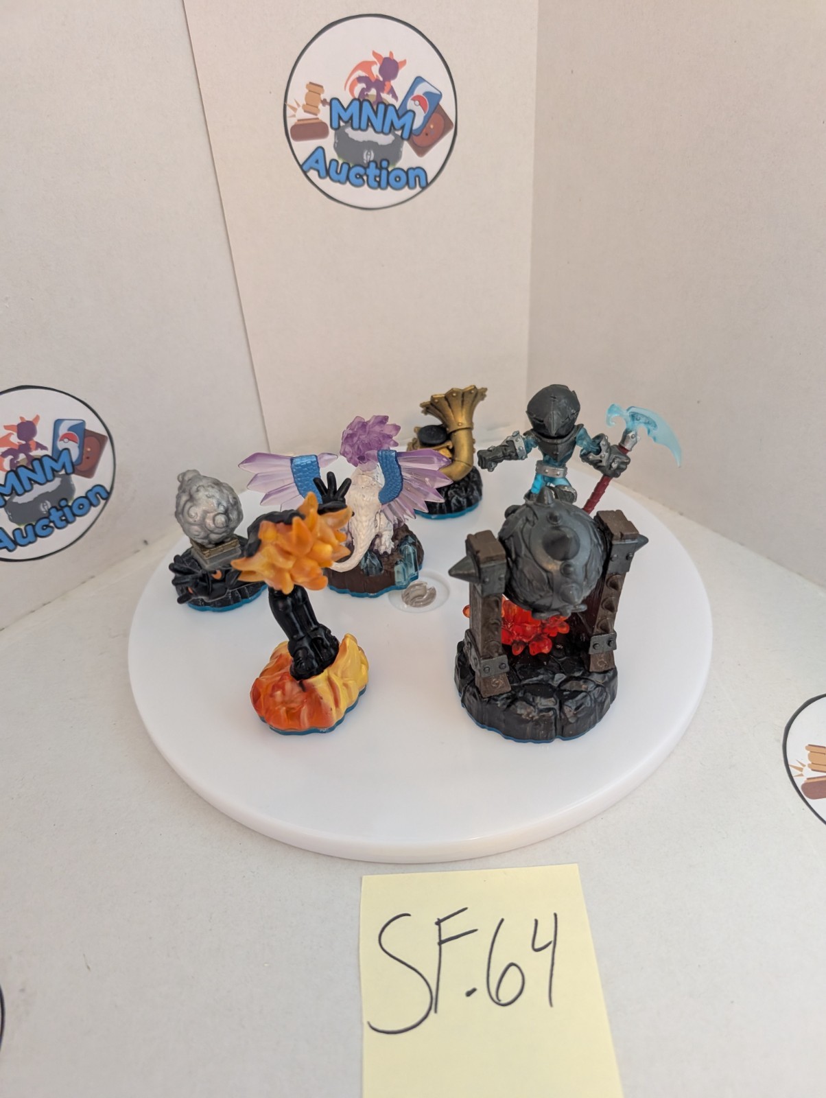Skylanders Swap Force Lightcore and Rare Magic Items Bundle