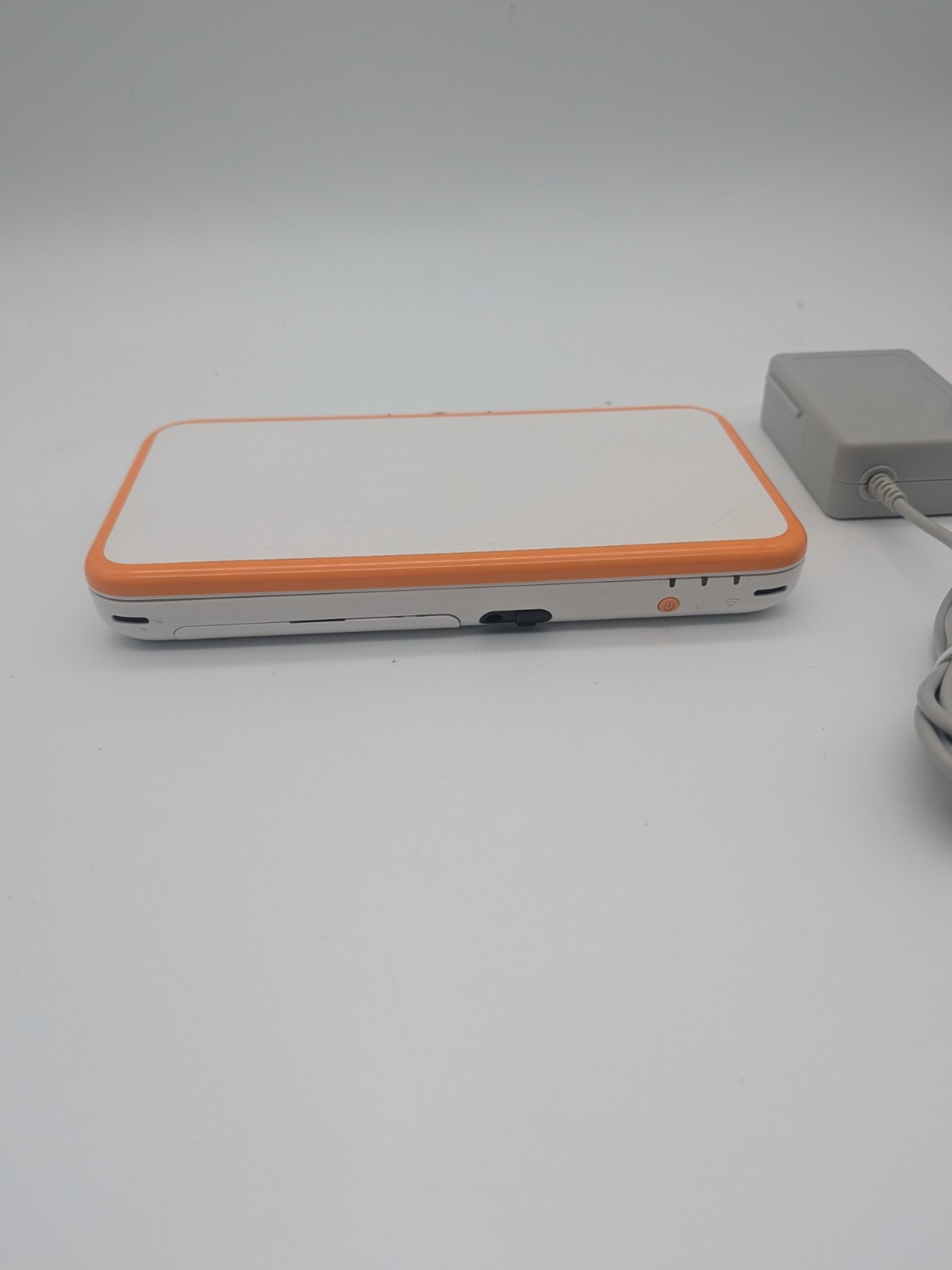 Nintendo 2DS XL Handheld Game Console JAN-001 White Orange Mario Kart Installed