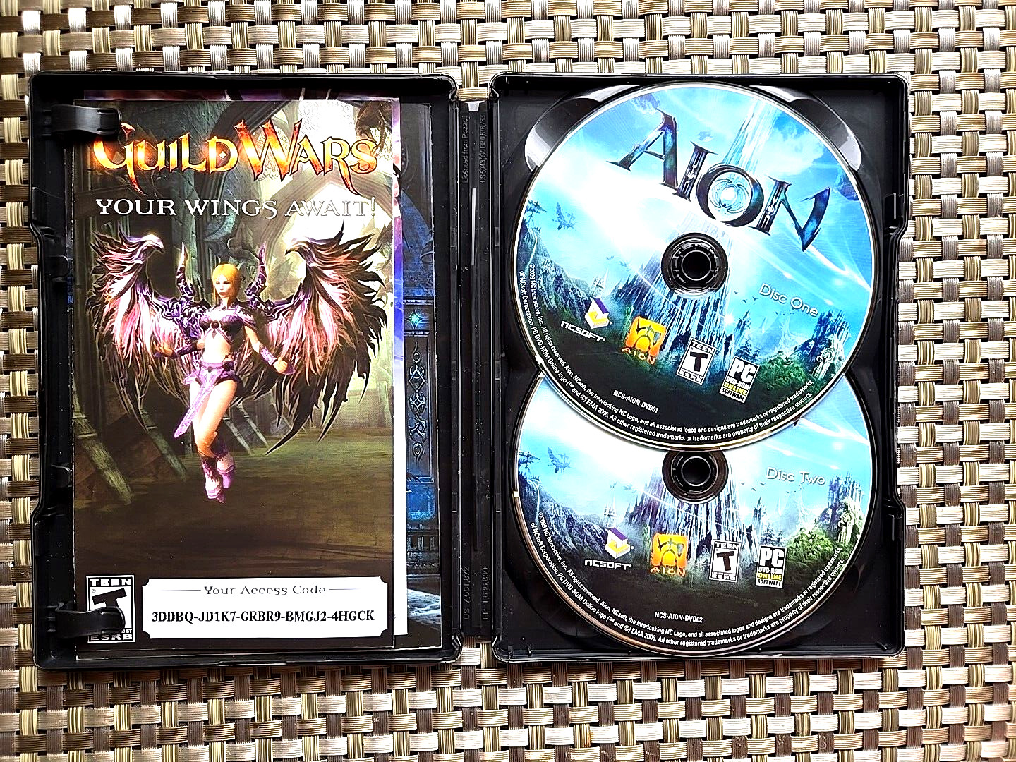 Aion PC DVD-Rom Software 2009 2-Disc Steelbook Edition Game w/Quick Reference P