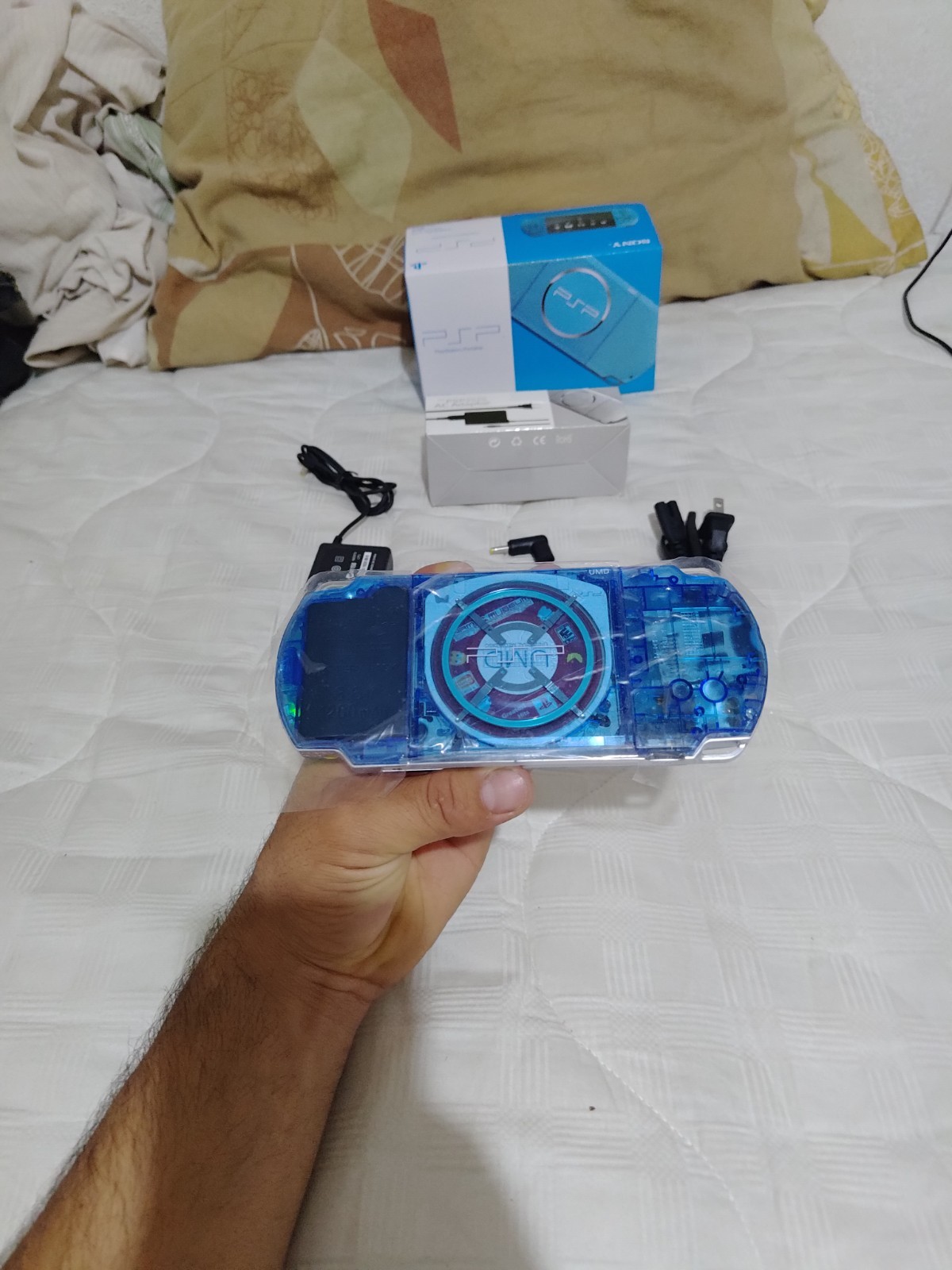 Sony PSP transparent blue with 32 GB plus games plus USB-C adapter NEW