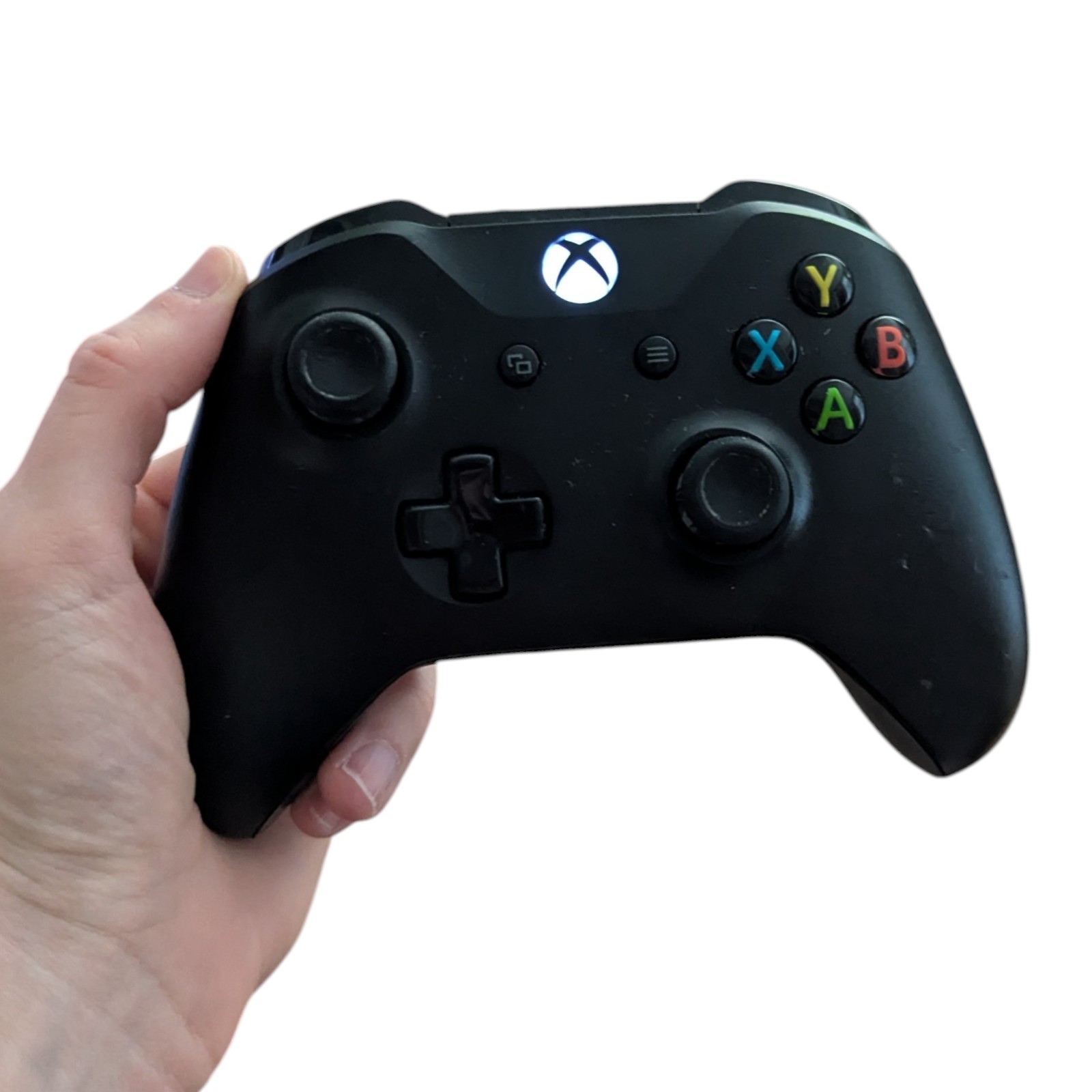 Microsoft Xbox One Wireless Controllers 1697 1708 Tested – Black And White