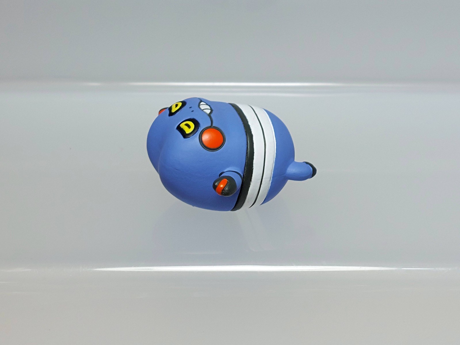 Pokemon Center Japan 2020 Figure Oyasumi Chuu Croagunk Guregguru G02 0.8in