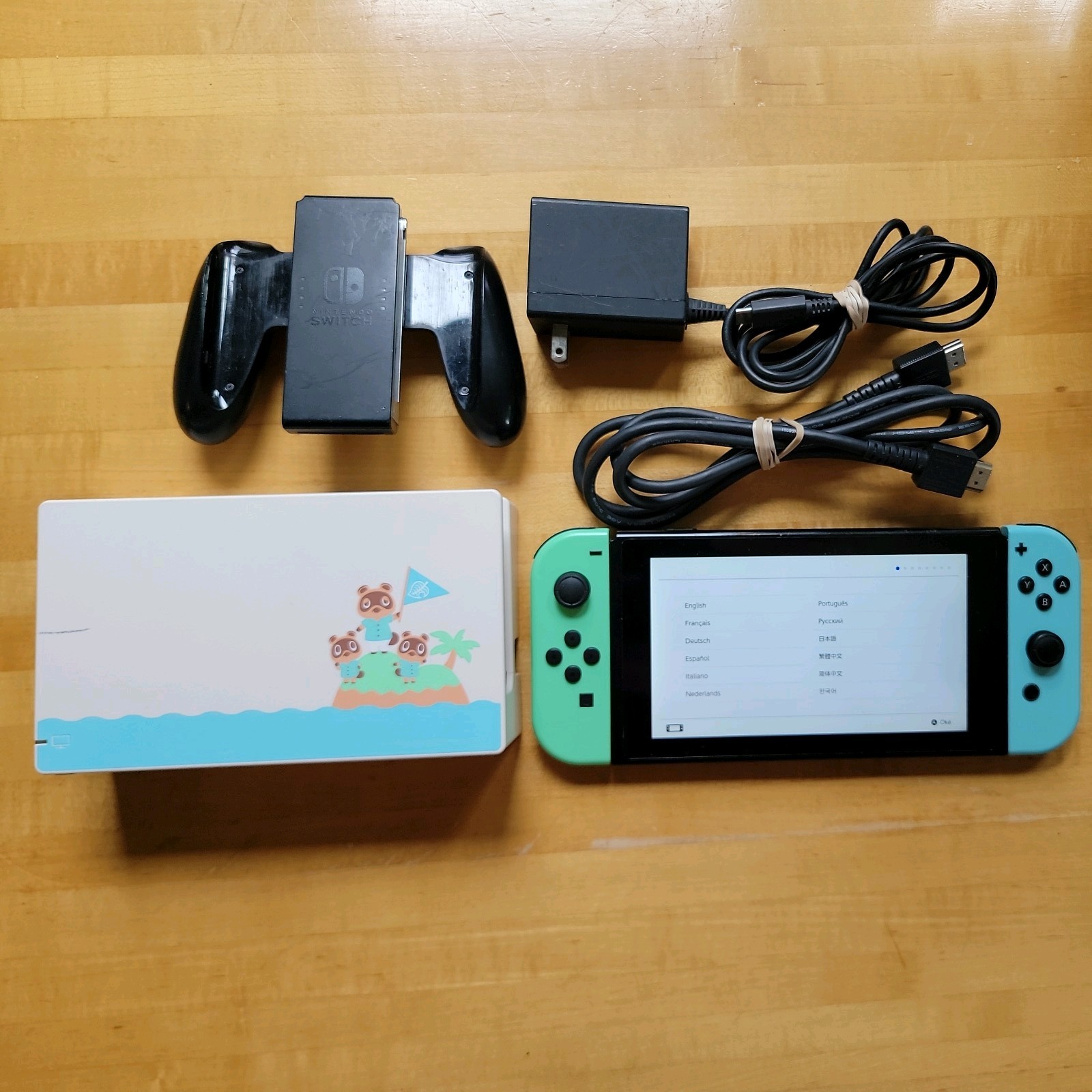 Nintendo Switch Animal Crossing Console HAC-001(-01) w/ Accessories (#102)