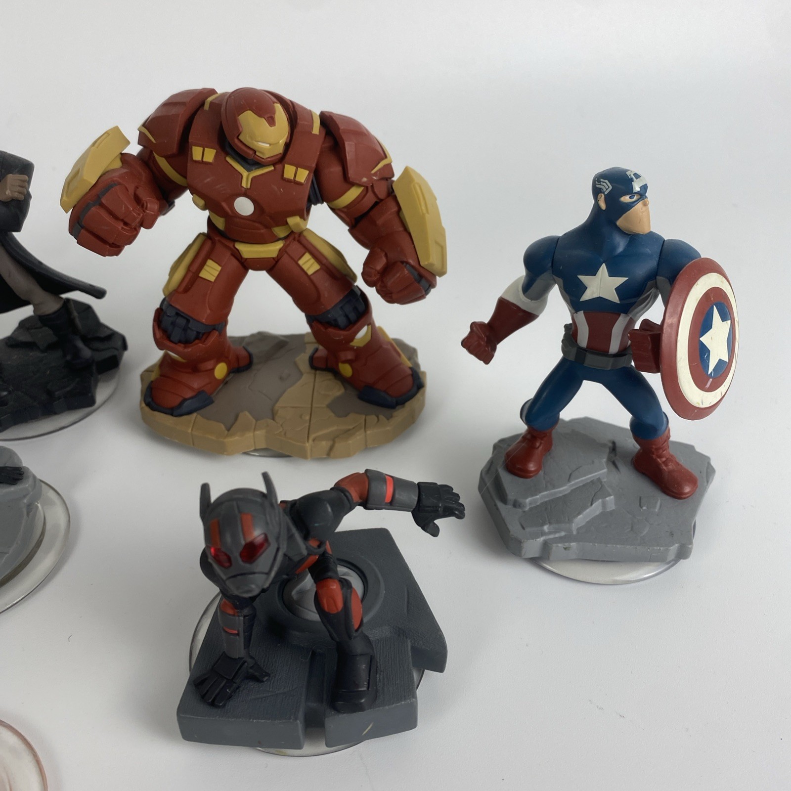 Disney Infinity Captain America Black Widow Ant Man Hulk Hulk Buster Fury