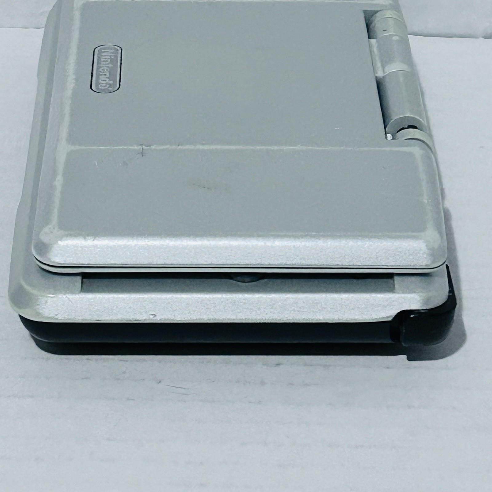 Nintendo DS NTR-001 Original Silver has Broken Hinge FOR PARTS OR REPAIR AS-IS