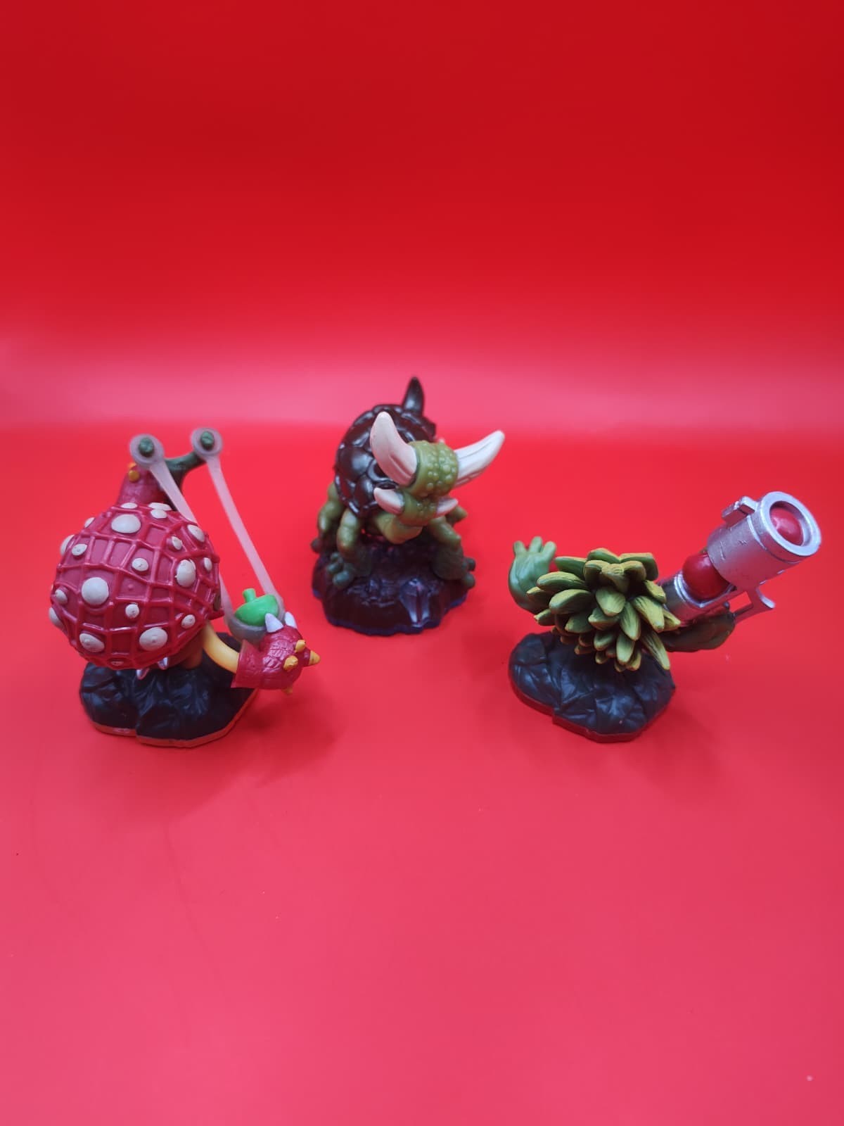 Skylanders Figures Lot Of 3 DARK STEALTH ELF LIGHTCORE BUMBLE BLAST ZOO LOU