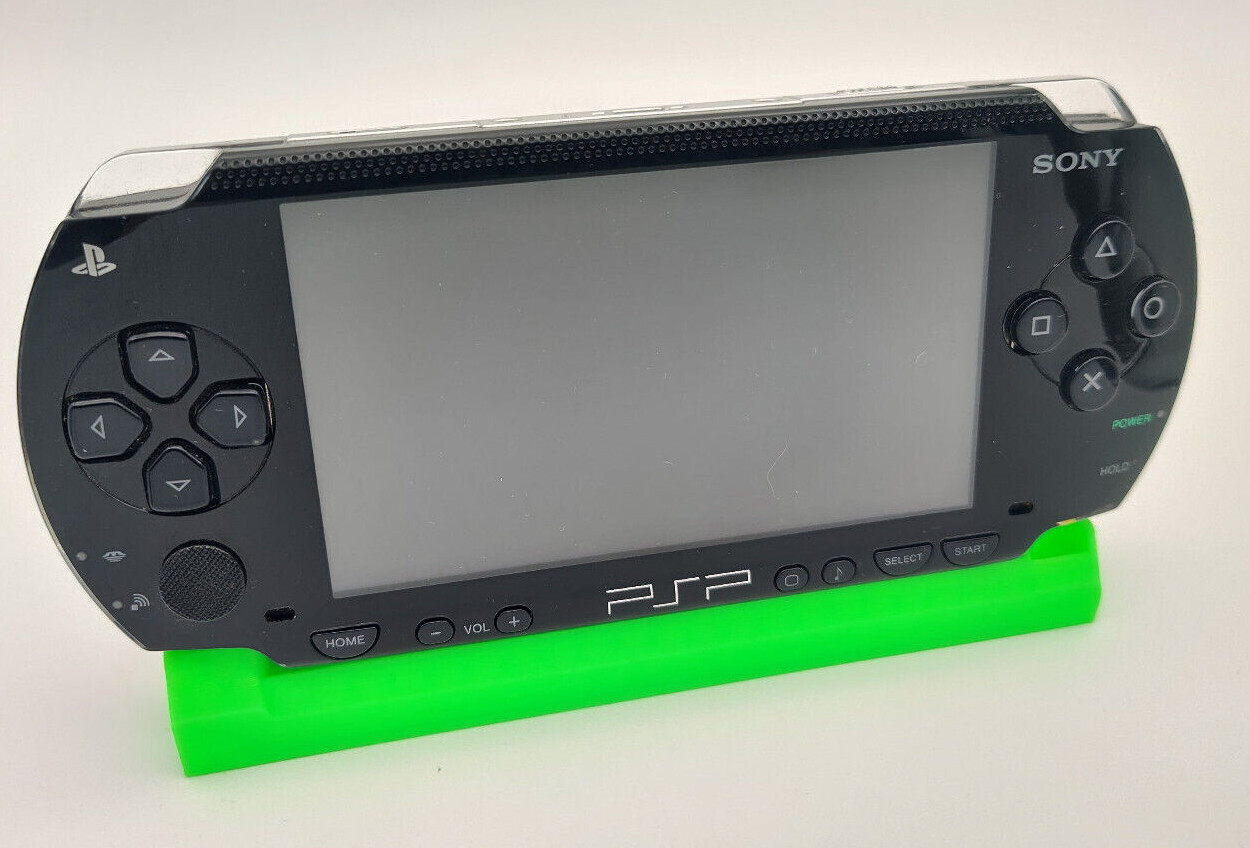 SONY PSP 1000 2000 3000 LOW PROFILE CHARGING DISPLAY STAND – Optional UMD Holder