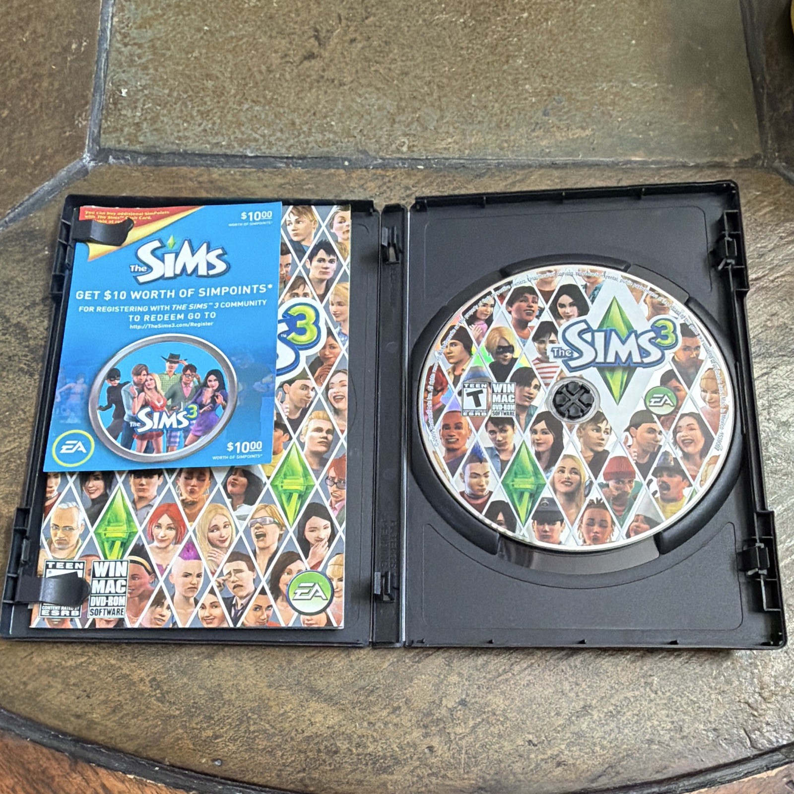 Electronic Arts The Sims 3 PC/Mac DVD-ROM Life Simulation T-Teen 2009 Manual