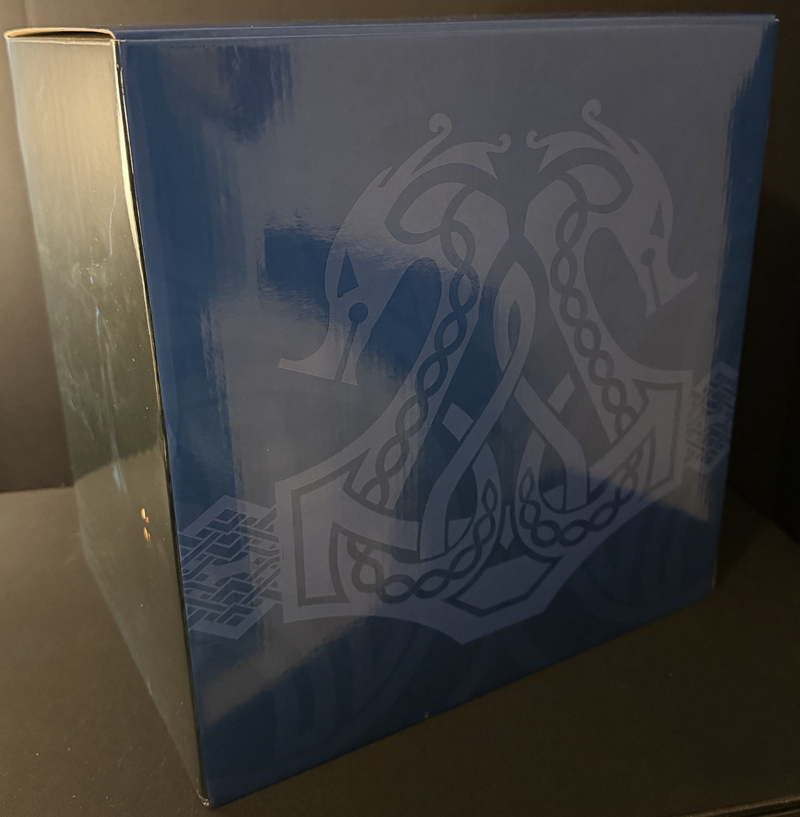 Sony PlayStation 4 God of War Collectors Edition PS4 Complete With Statue