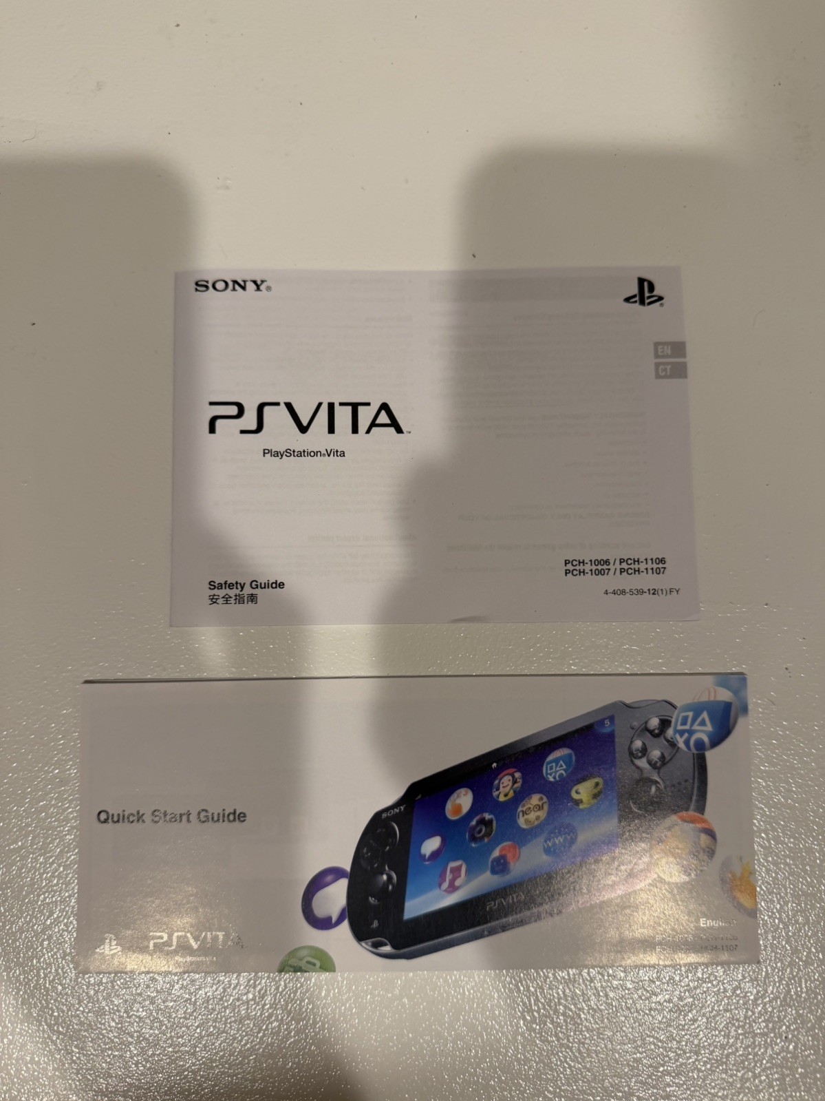 Excellent Condition Sony PS Vita 1000 PCH-1000 OLED 64GB SD Card CIB With Box