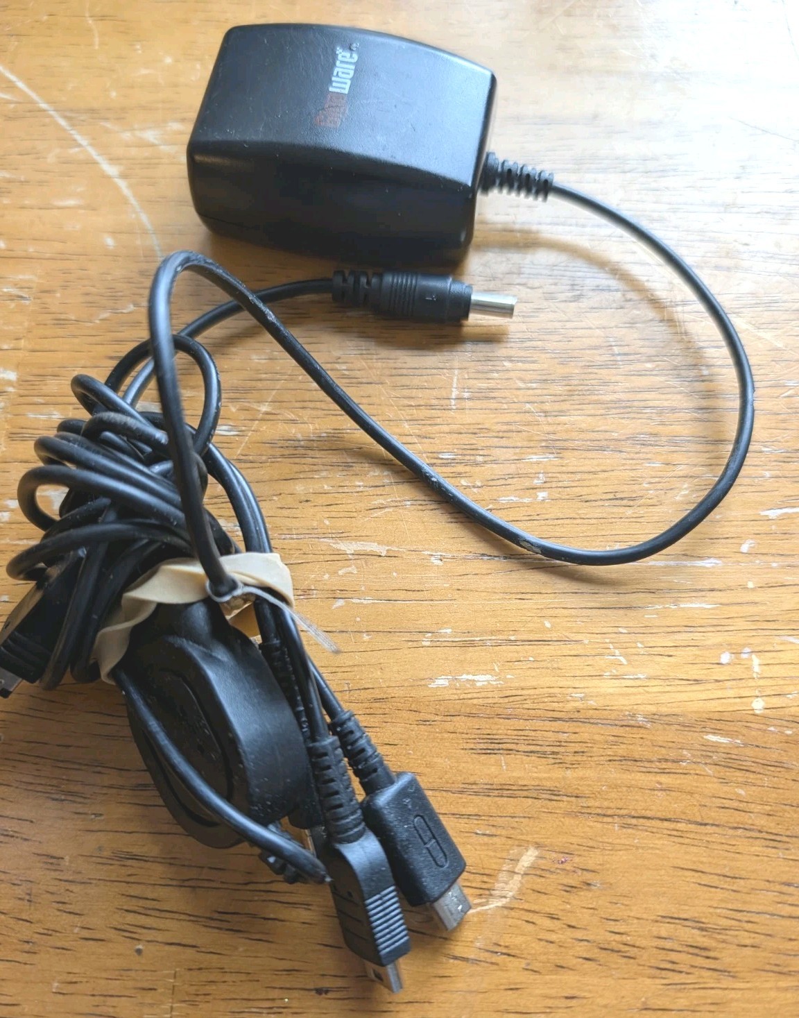 Gigaware Universal 5V-2A Gaming AC Power Adapter Multi-Connector 26-1436