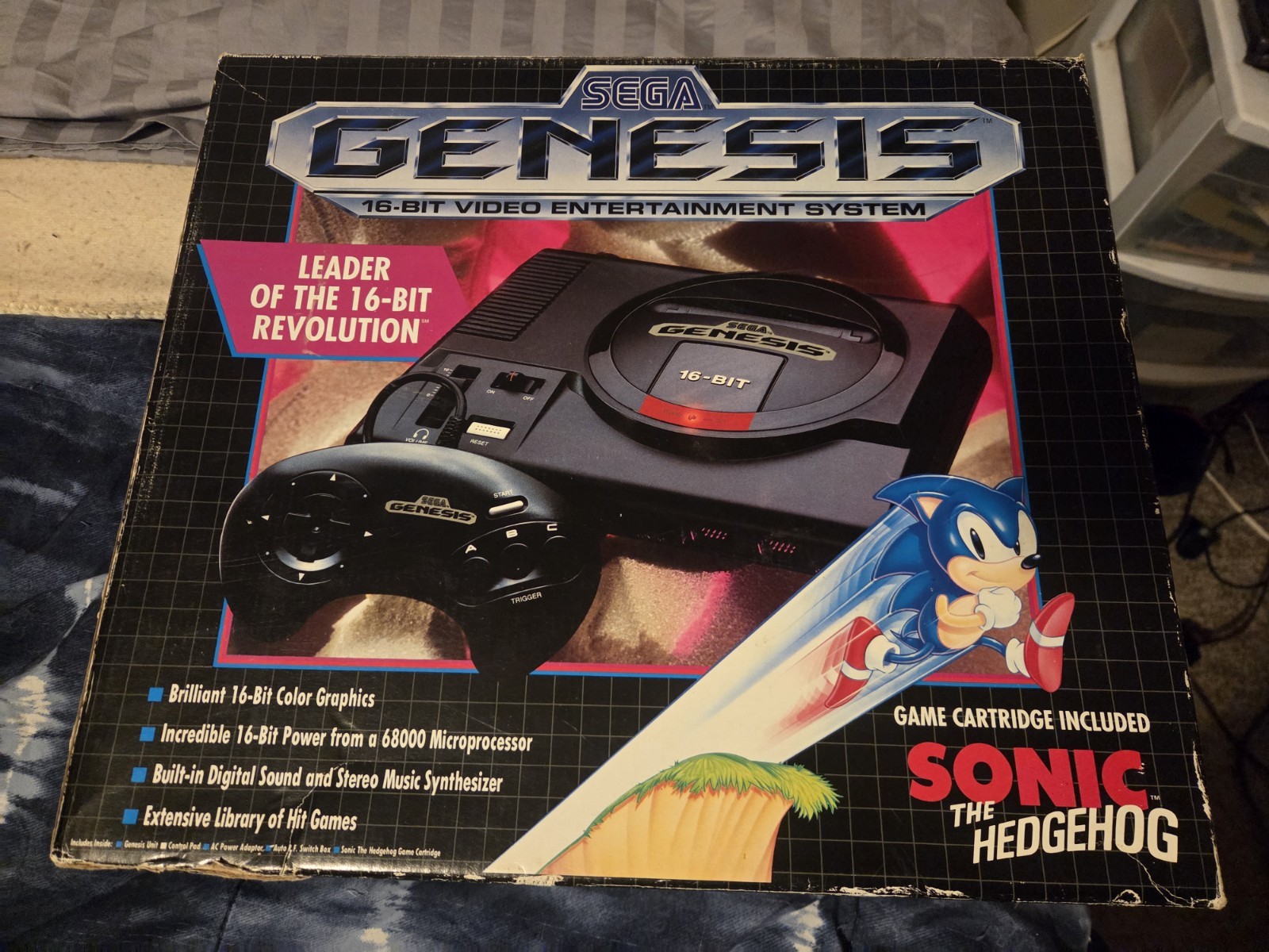 Sega Genesis Original Box *NO CONSOLE*, warranty card, Sonic & Operations manual