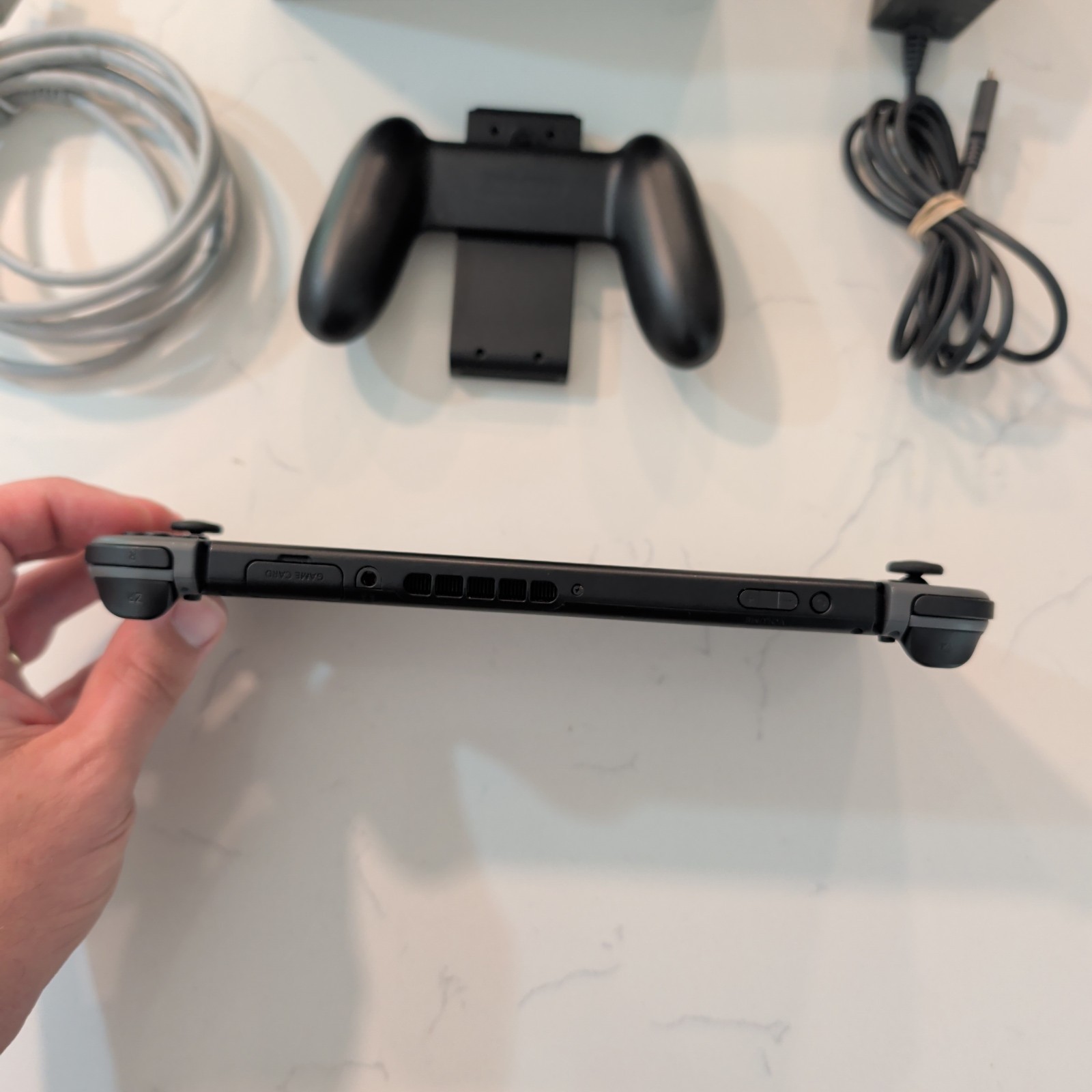 Nintendo Switch 32GB Console with Gray Joy‑Cons – Working – w/ OEM Cords