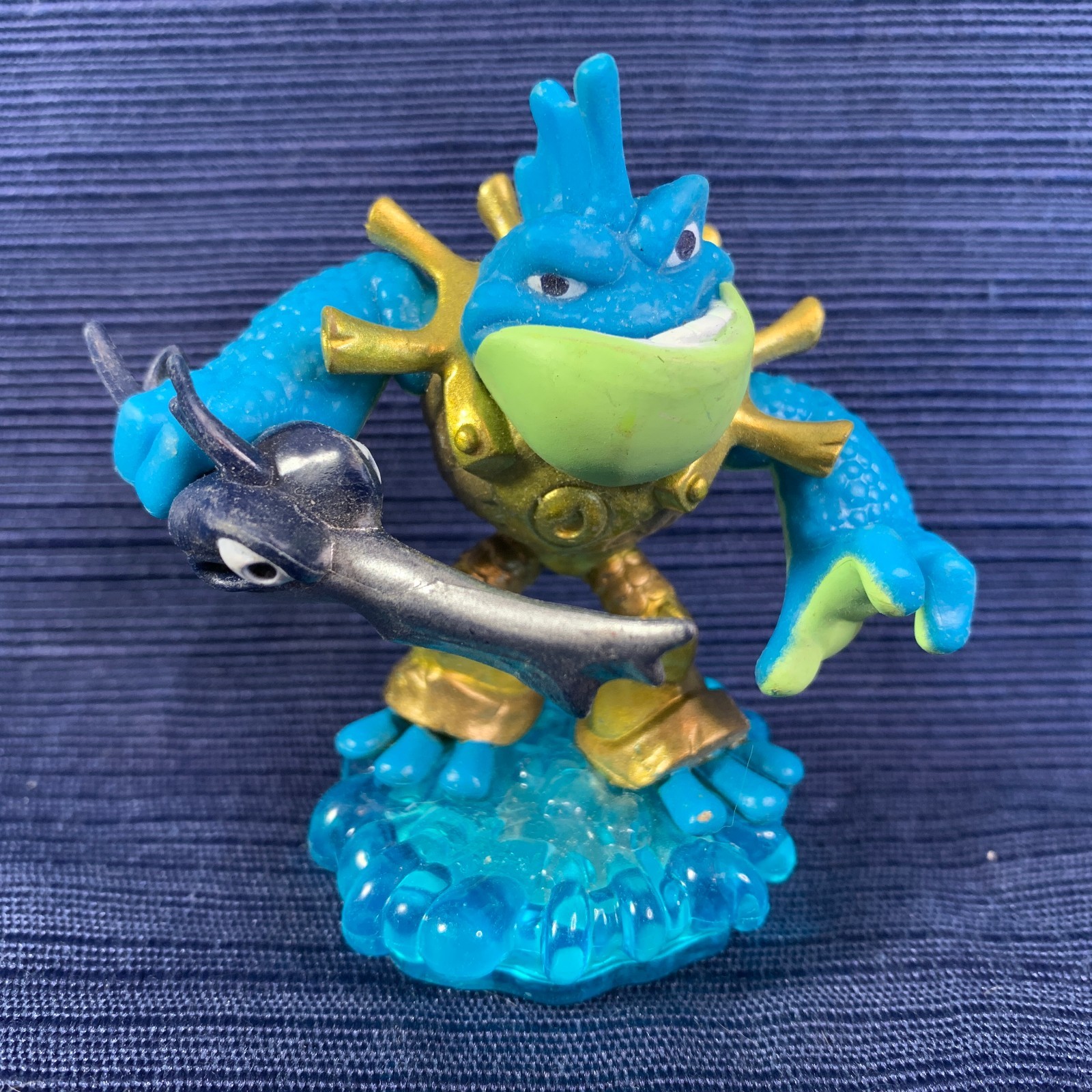 Skylanders Swap Force Figure Lot w/ Wii Game Phantom Cynder Scorp Rip Tide more