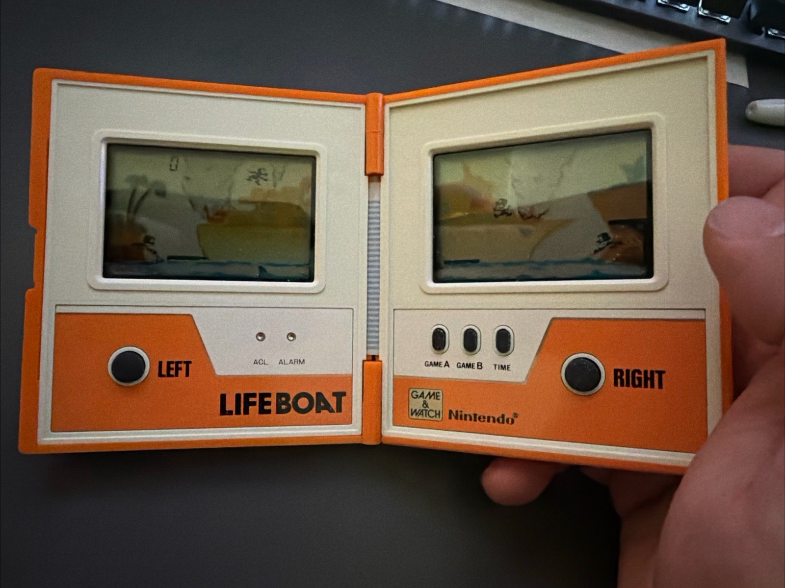 Nintendo Game & Watch Lifeboat Multiscreen Handheld Game Console 1983 US SELLER