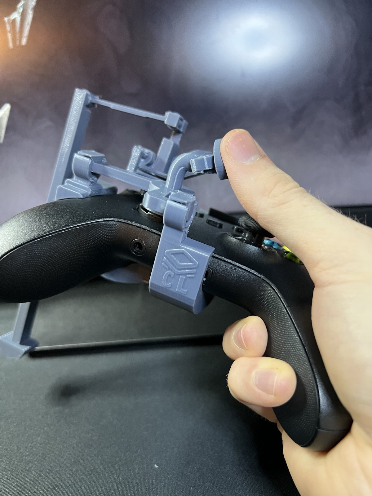 One-Handed (Right) Xbox Series X/S V2 Clip-On Controller Adapter – Adaptive Gear