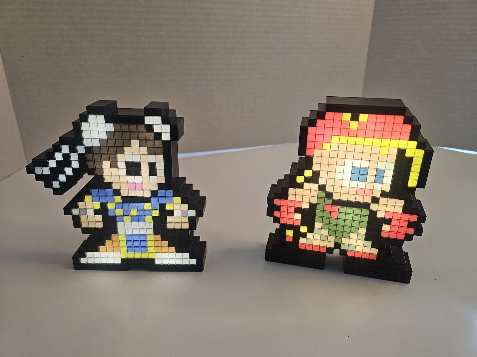 Pixel Pals – Chun-Li-Cammy Set Street Fighter – Light Up Display – Capcom –
