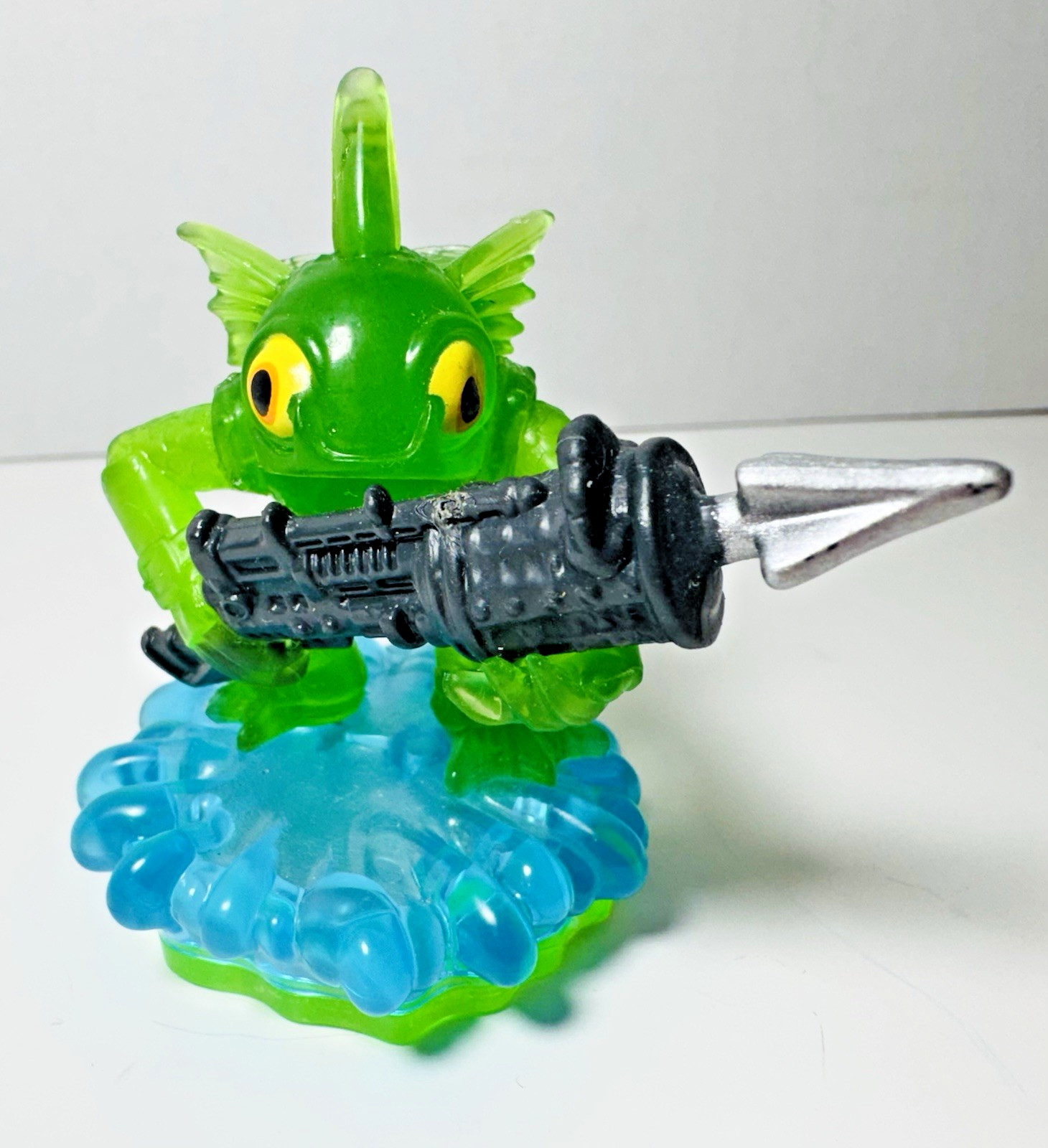 Skylanders Spyro’s Adventure Clear Green Gill Grunt Character Figure