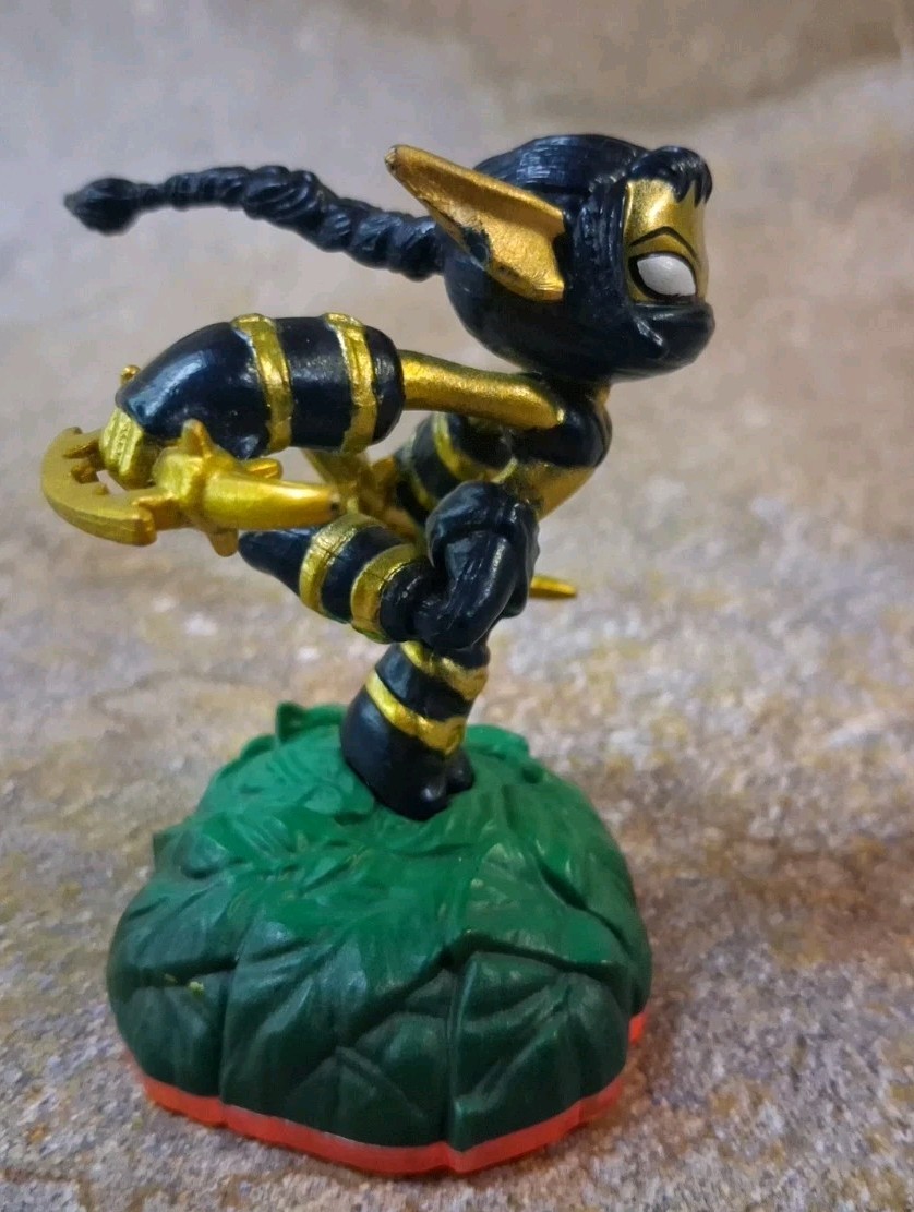 Skylanders Giants – Legendary Stealth Elf Figure Only *SEE DESC*