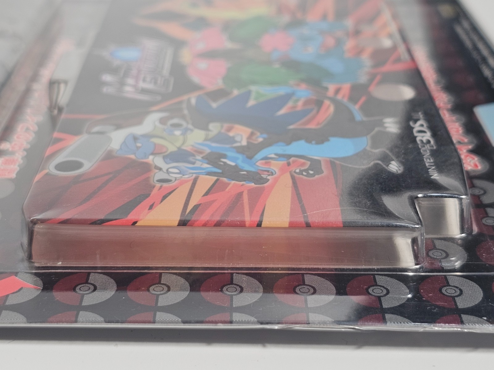 Pokemon Center 2014 Nintendo 3DSLL Mega Charizard X Y Garchomp Venusaur Blaziken