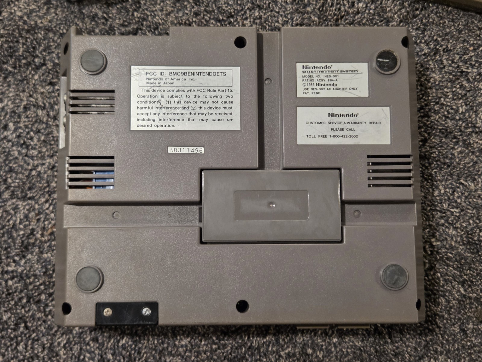 NES Nintendo Bulk Lot 1 Console 21 Games +4 Remotes + Zapper + Posters + Manual