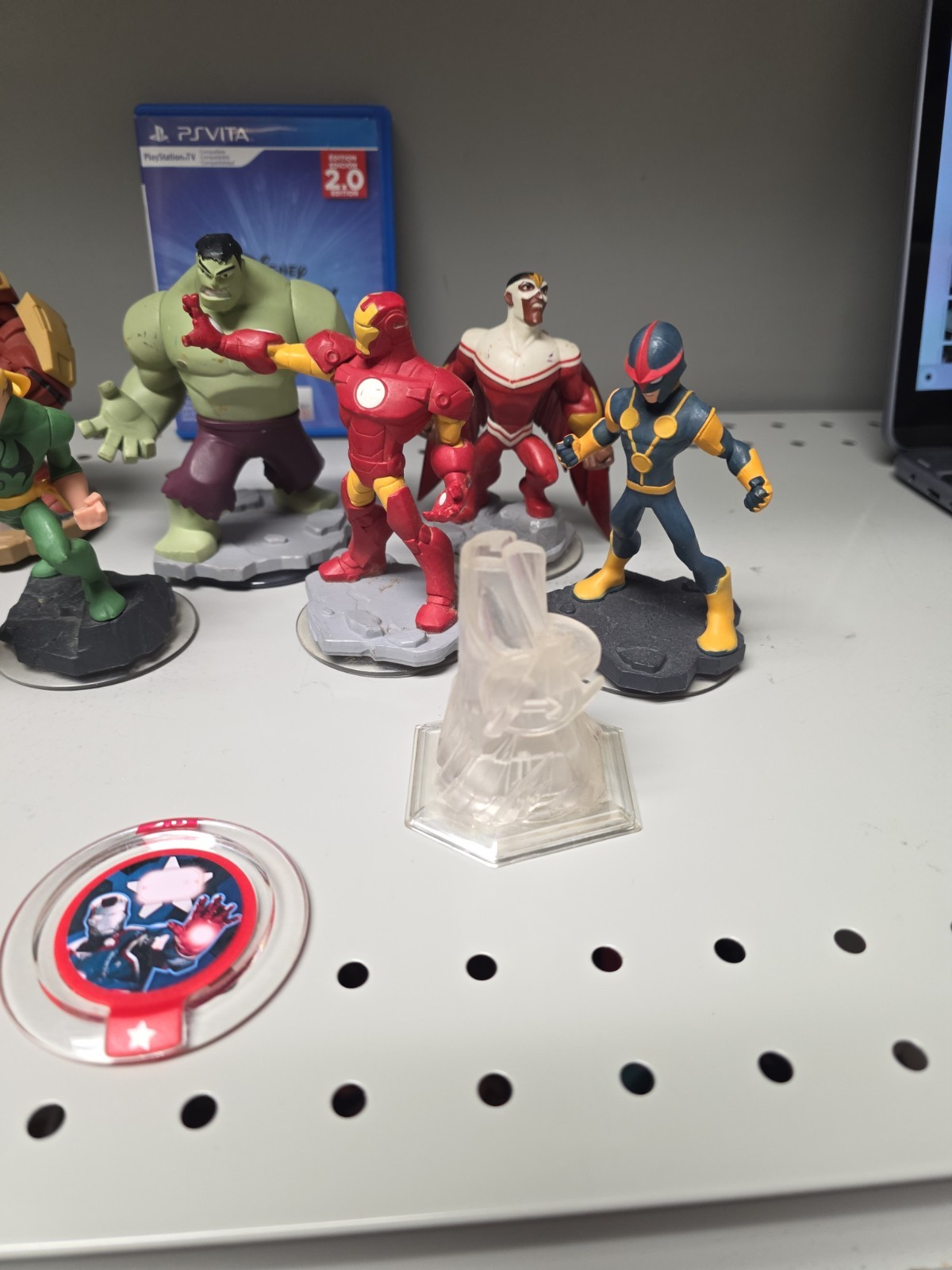 Disney Infinity 2.0 Edition Figure Lot With Game – PS VITA Lot #5