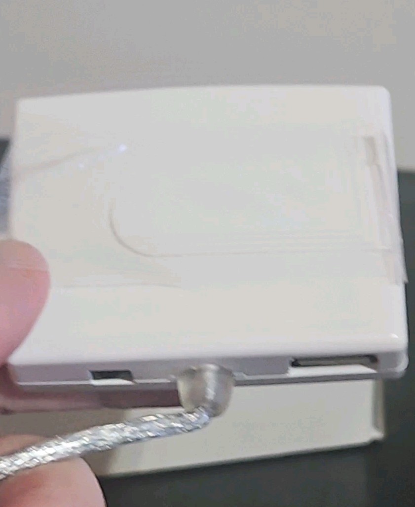 Rock Band USB 2.0 4-Ports Hub Only No Power Adaptor