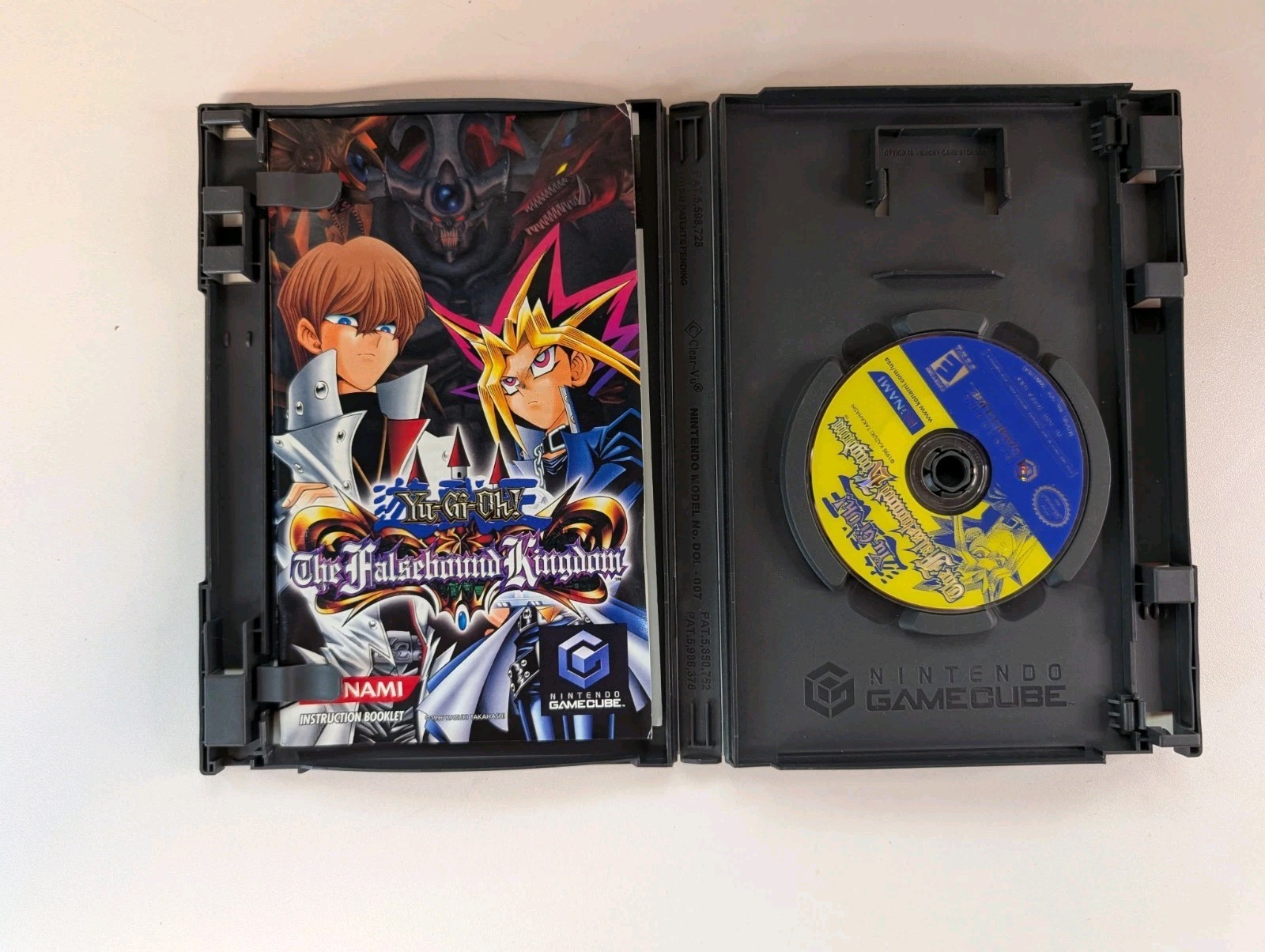 Yu-Gi-Oh Falsebound Kingdom (Nintendo GameCube, 2003) CIB W/Manual & Disc
