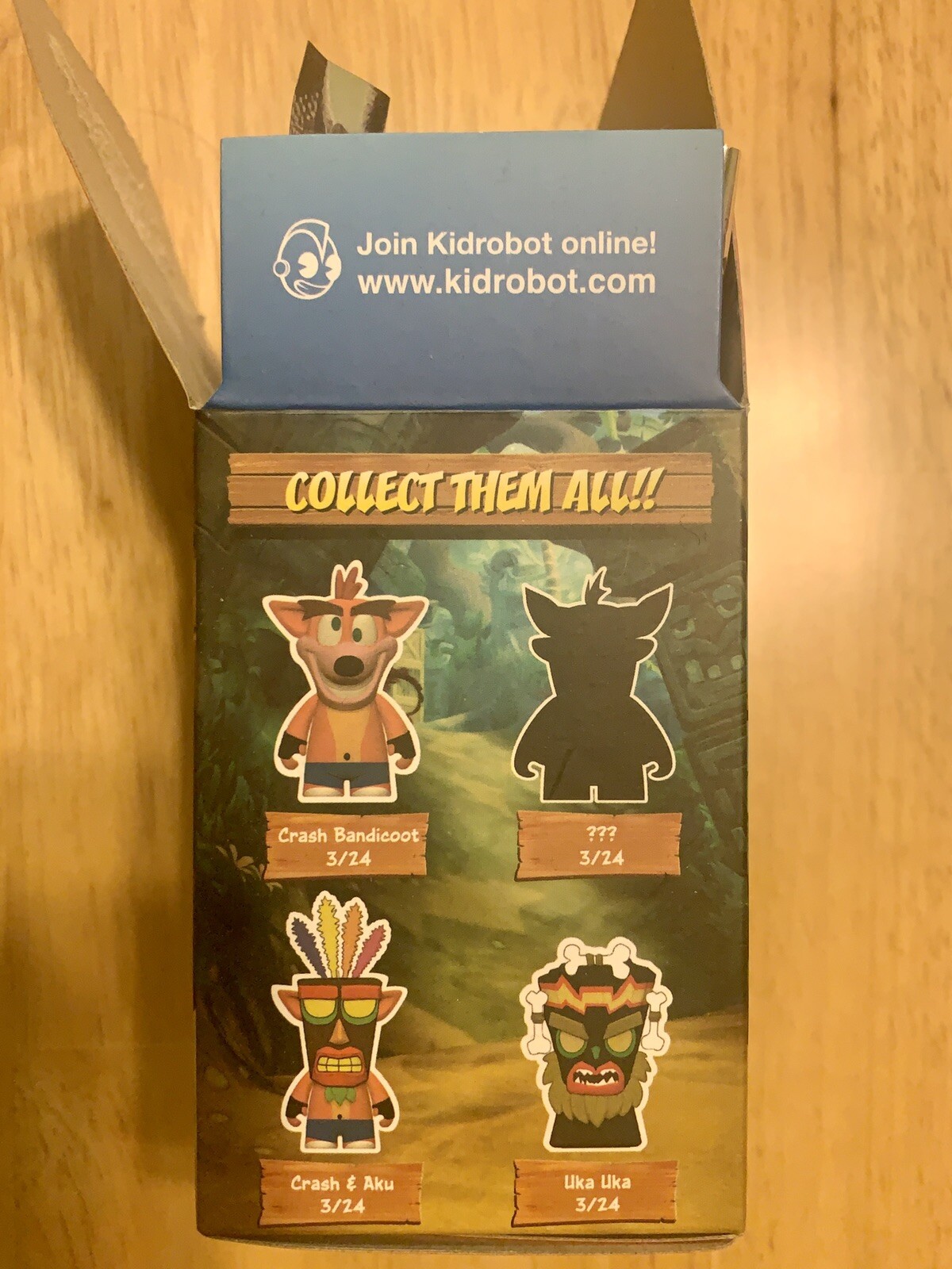 kidrobot CRASH BANDICOOT Vinyl Mini Figure Dr. Neo Cortex NEW OPENED