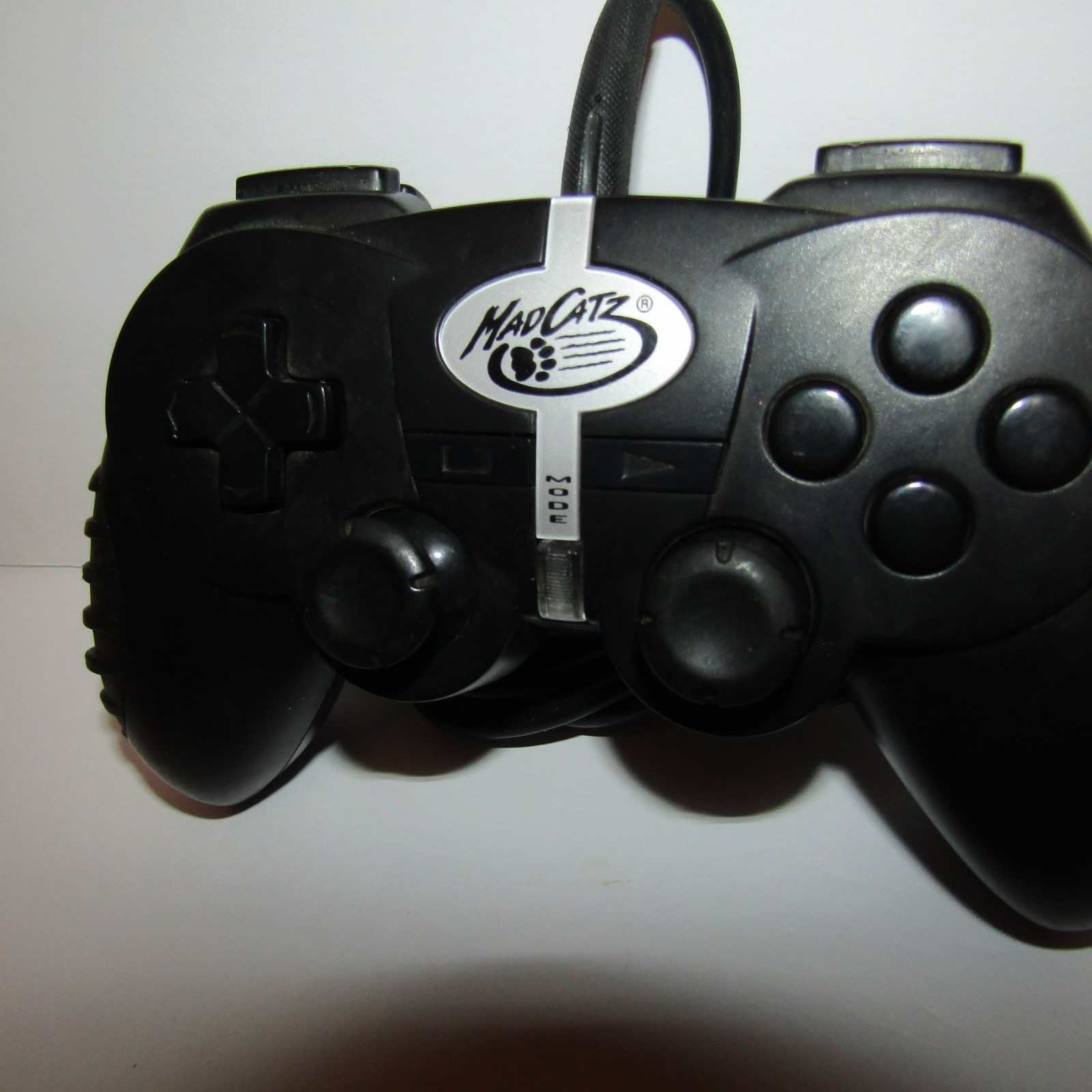 Mad Catz Black Wired Controller Pad Pro for PlayStation 2 PS2 Tested MPN 8226