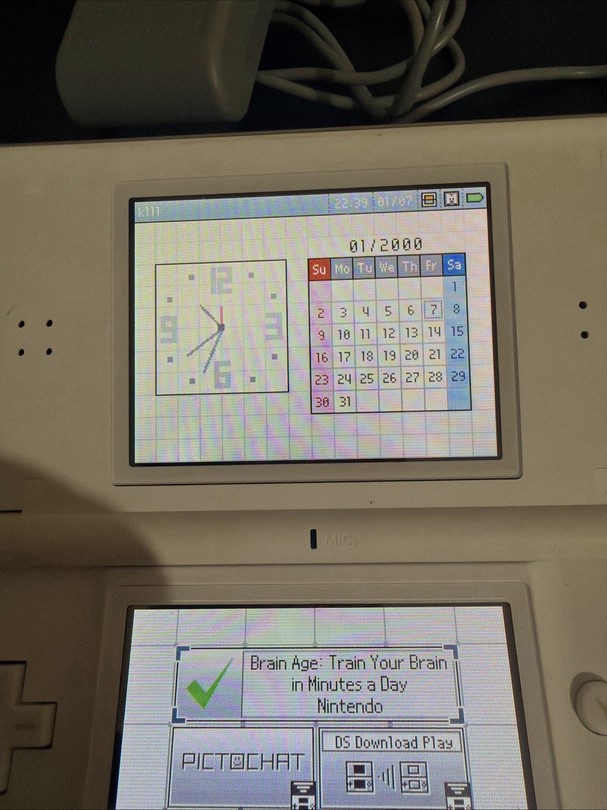 Nintendo DS Lite Handheld Console Polar White – With Box And Games – Tested