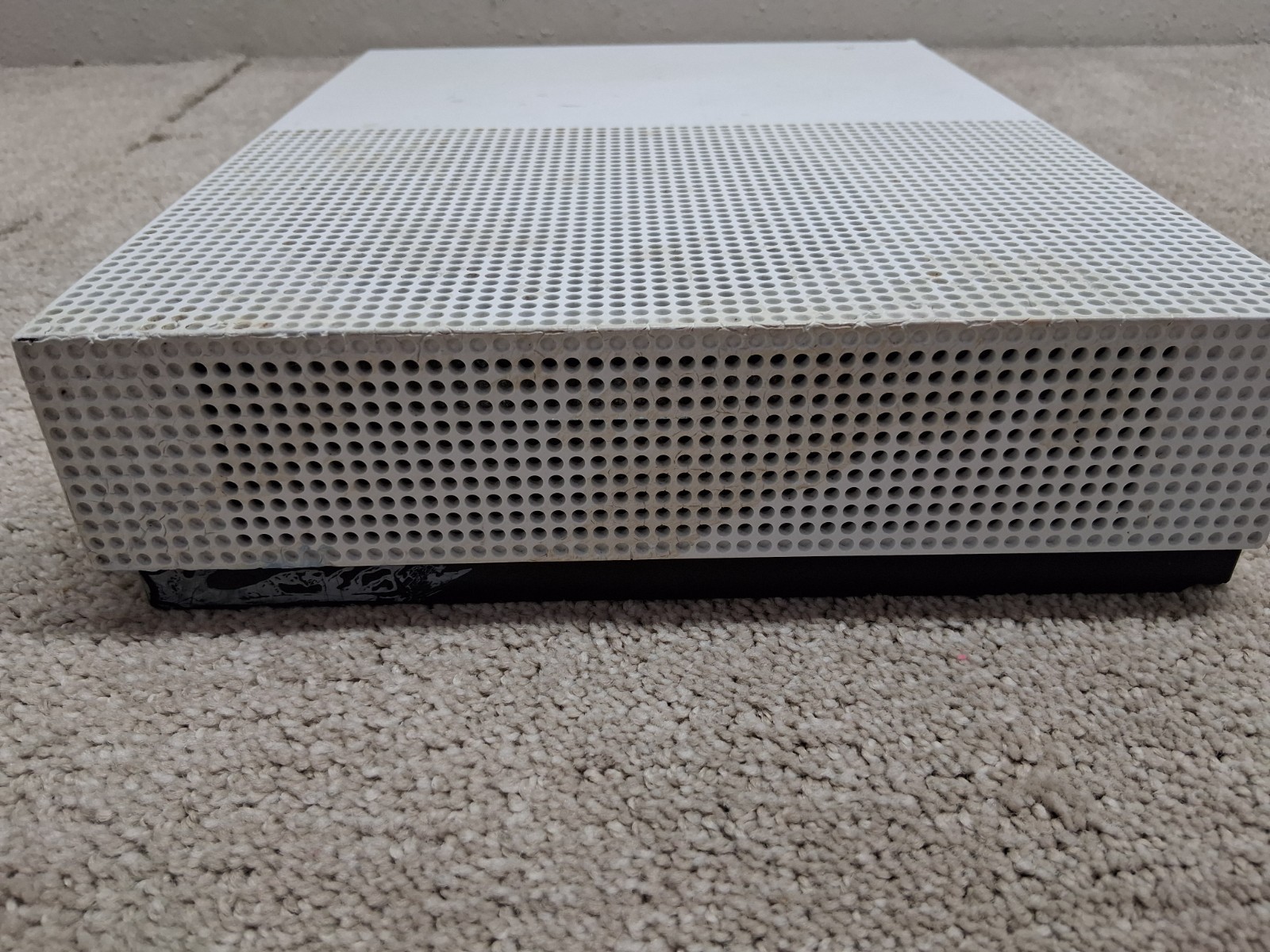 Microsoft Xbox One S White Model 1681 Powers On But HDMI Port Isn’t Working