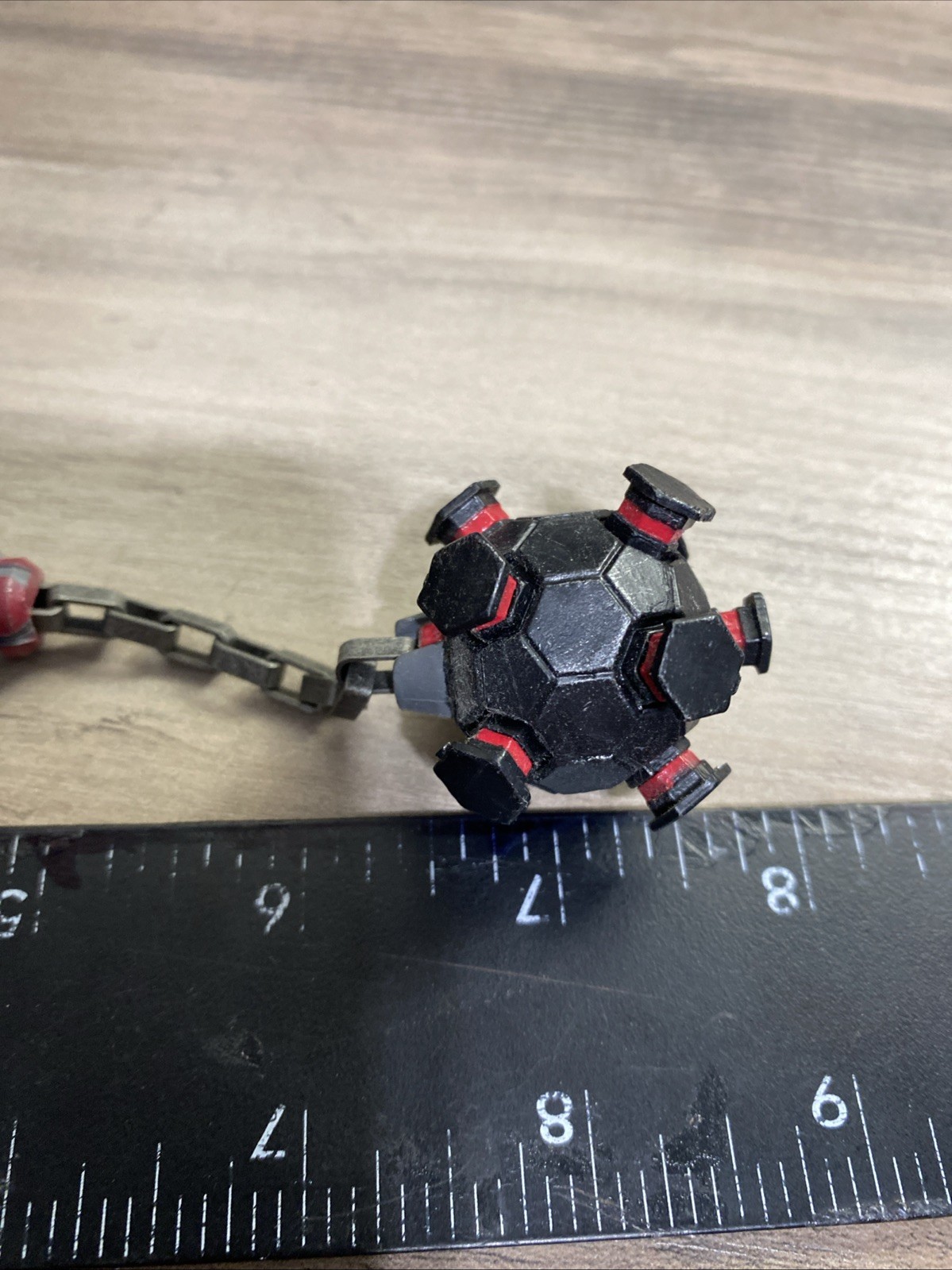 GEARS OF WAR 4 COLLECTOR’S EDITION Keychain & GODS OF WAR PIXEL PALS Lights Up