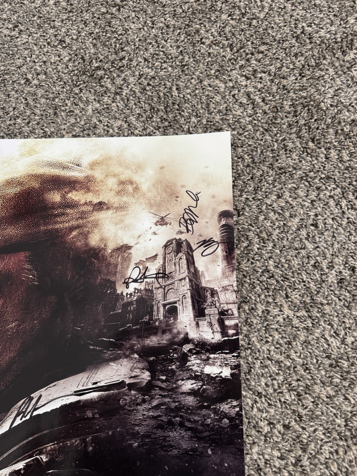 Gears Of War Marcus Fenix Signed Glossy Poster SDCC 2015 SIGNED RARE
