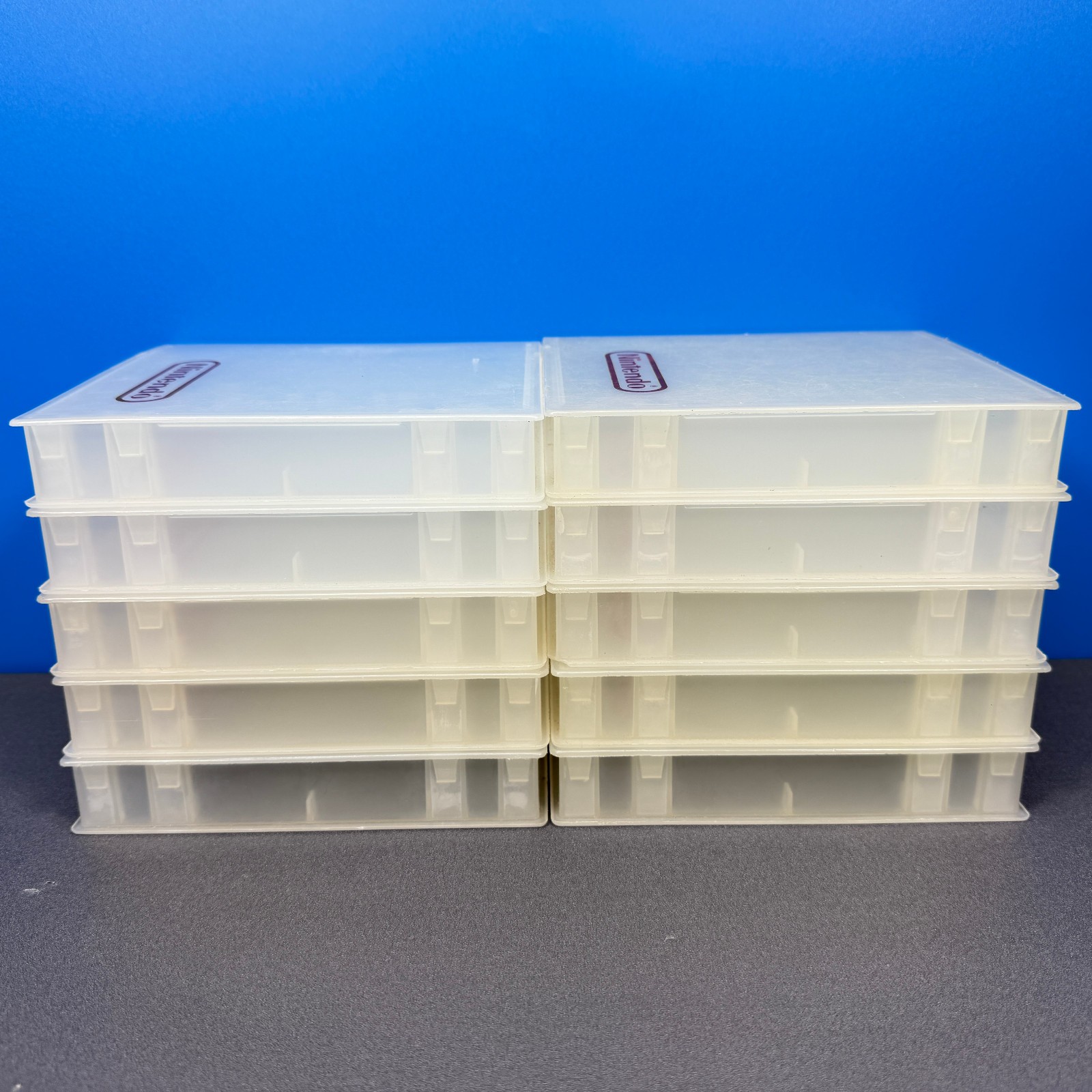 LOT OF 10 NINTENDO NES GAME HARD PLASTIC CLAMSHELL CASE CASES CLEAR RED LOGO OEM