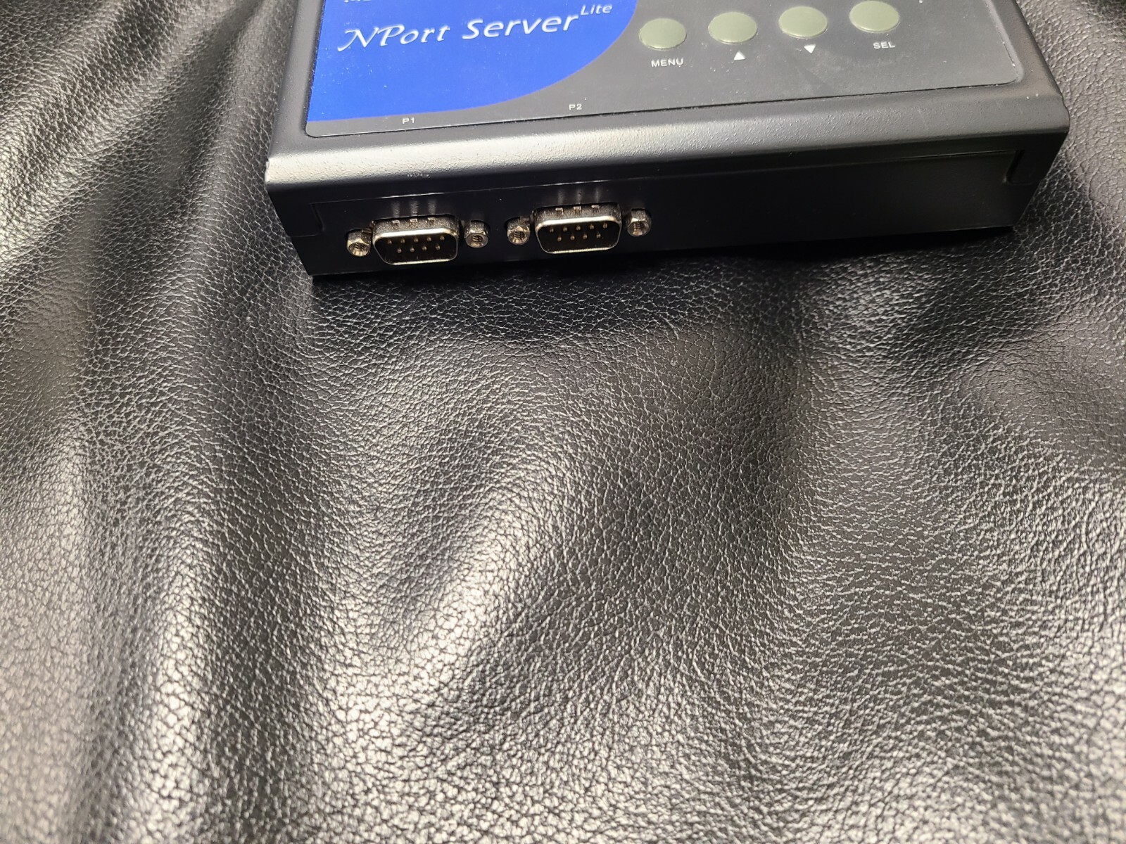 DE-332 Moxa NPort Server DE-332 RS-422 / Rs-485 Device Server w/ AC Adapter