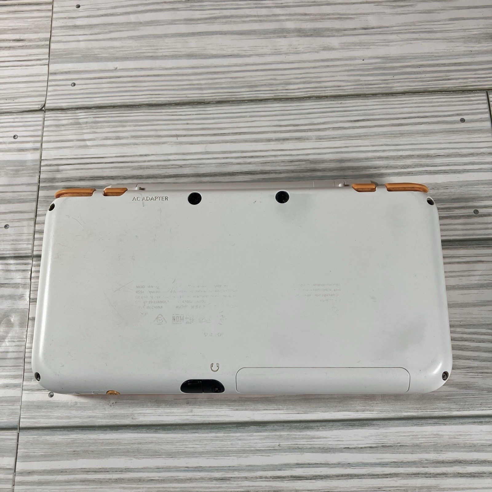 New Nintendo 2DS XL White & Orange TESTED & WORKING W/ Charger Stylus Mario Kart