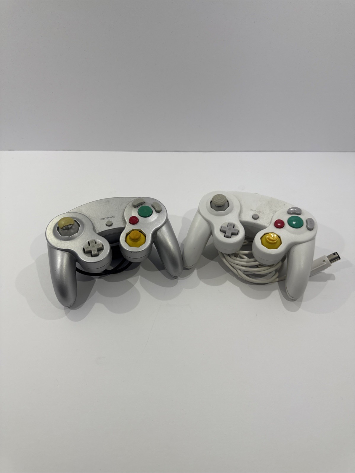 Nintendo Gamecube Controllers – White And Silver
